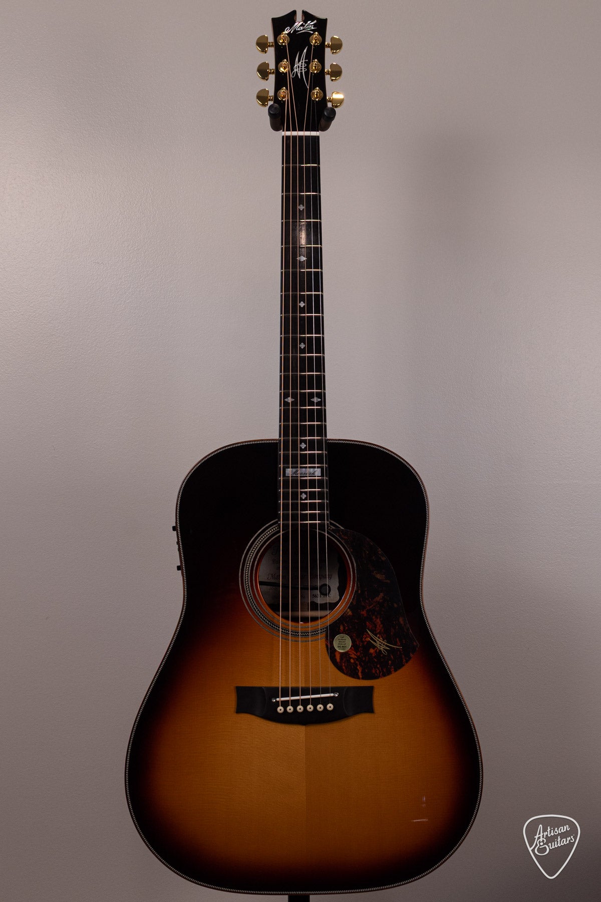 Maton Guitars EM100 Messiah Dreadnought - 17119