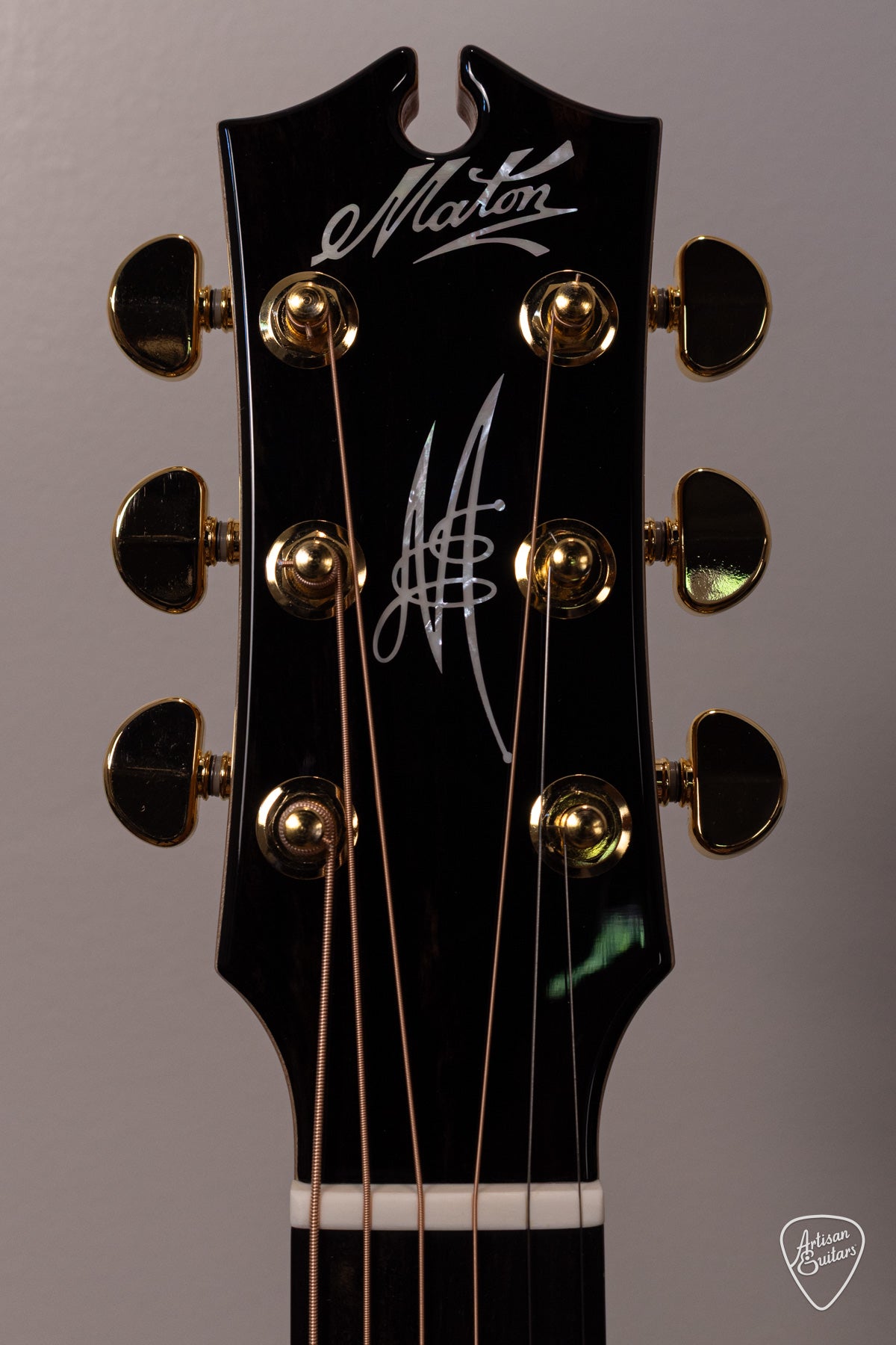 Maton Guitars EM100 Messiah Dreadnought - 17119