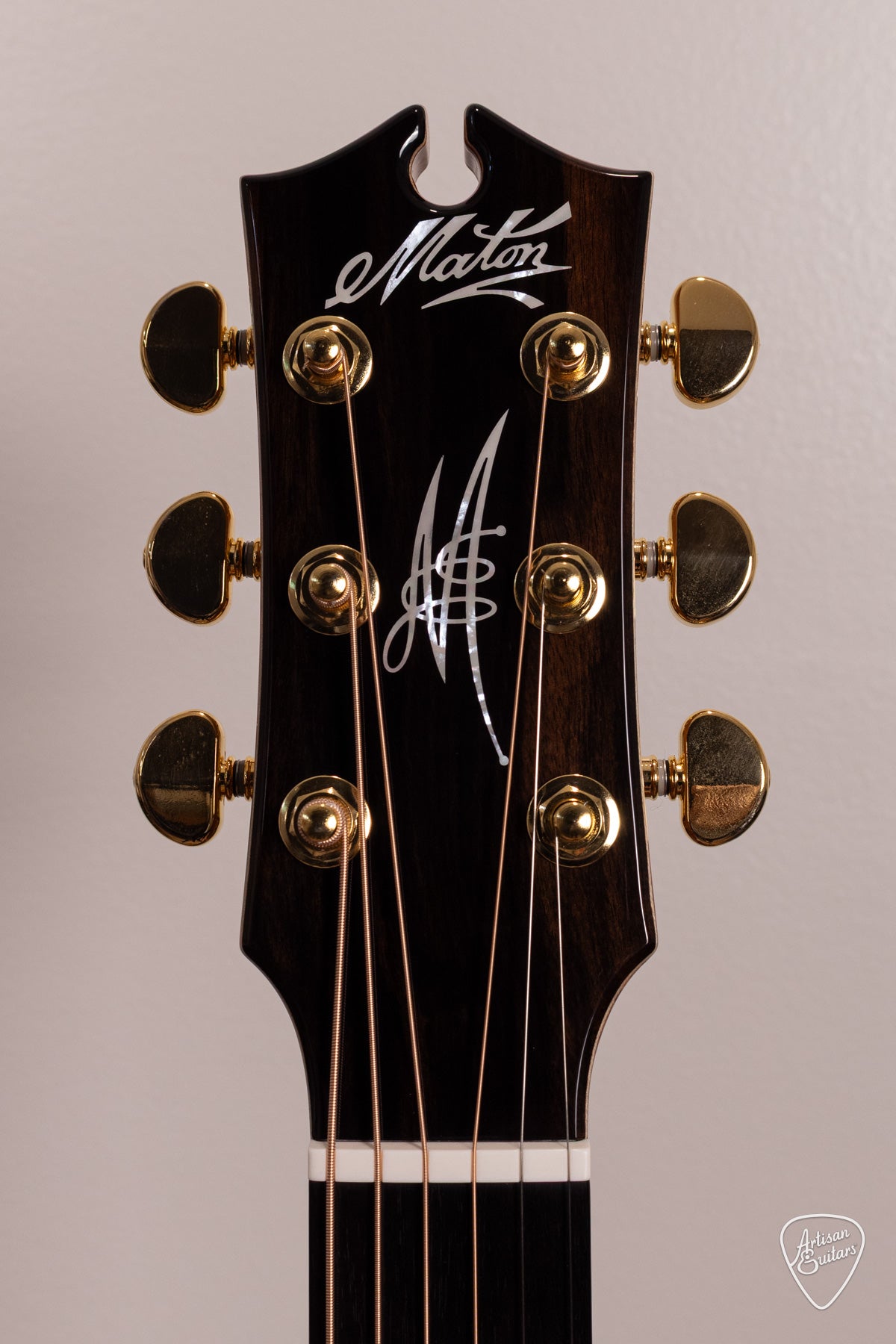 Maton Guitars EM100 Sunburst Messiah Dreadnought - 17219
