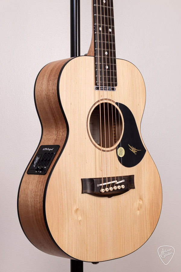 Maton Guitars EM6 Mini - 17099 - Artisan Guitars