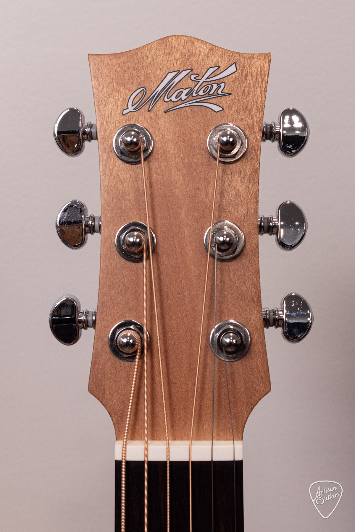 Maton Guitars EM6 Mini - 17099