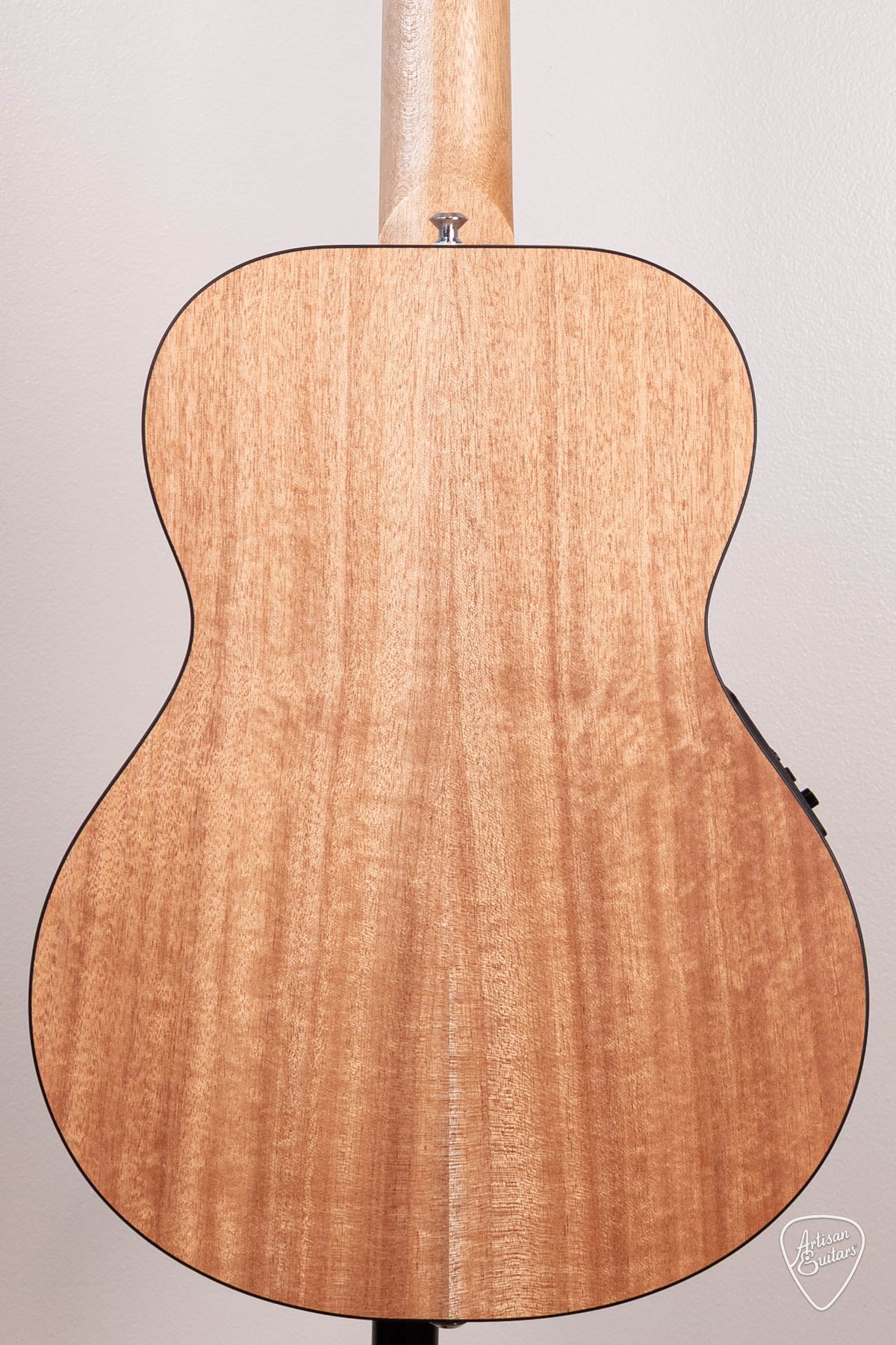 Maton Guitars EM6 Mini - 17098