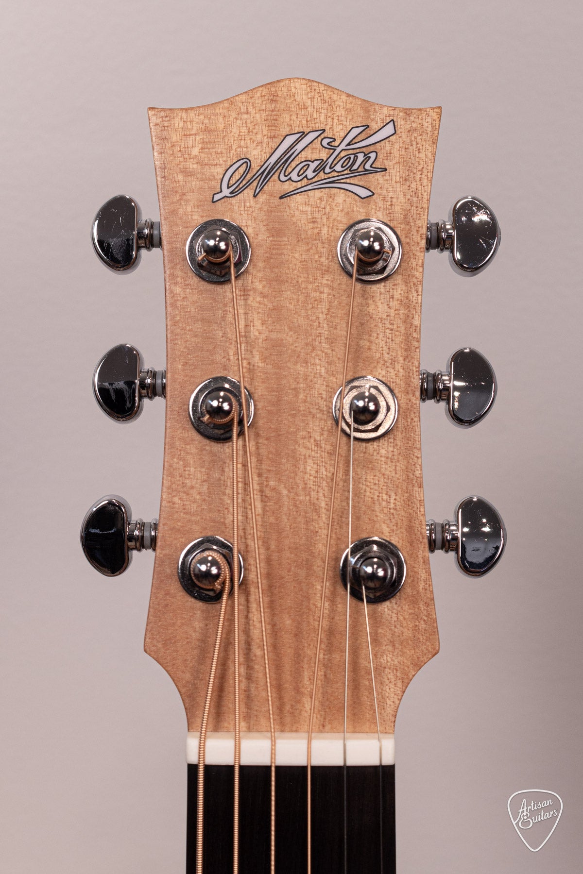 Maton Guitars EM6 Mini - 17097