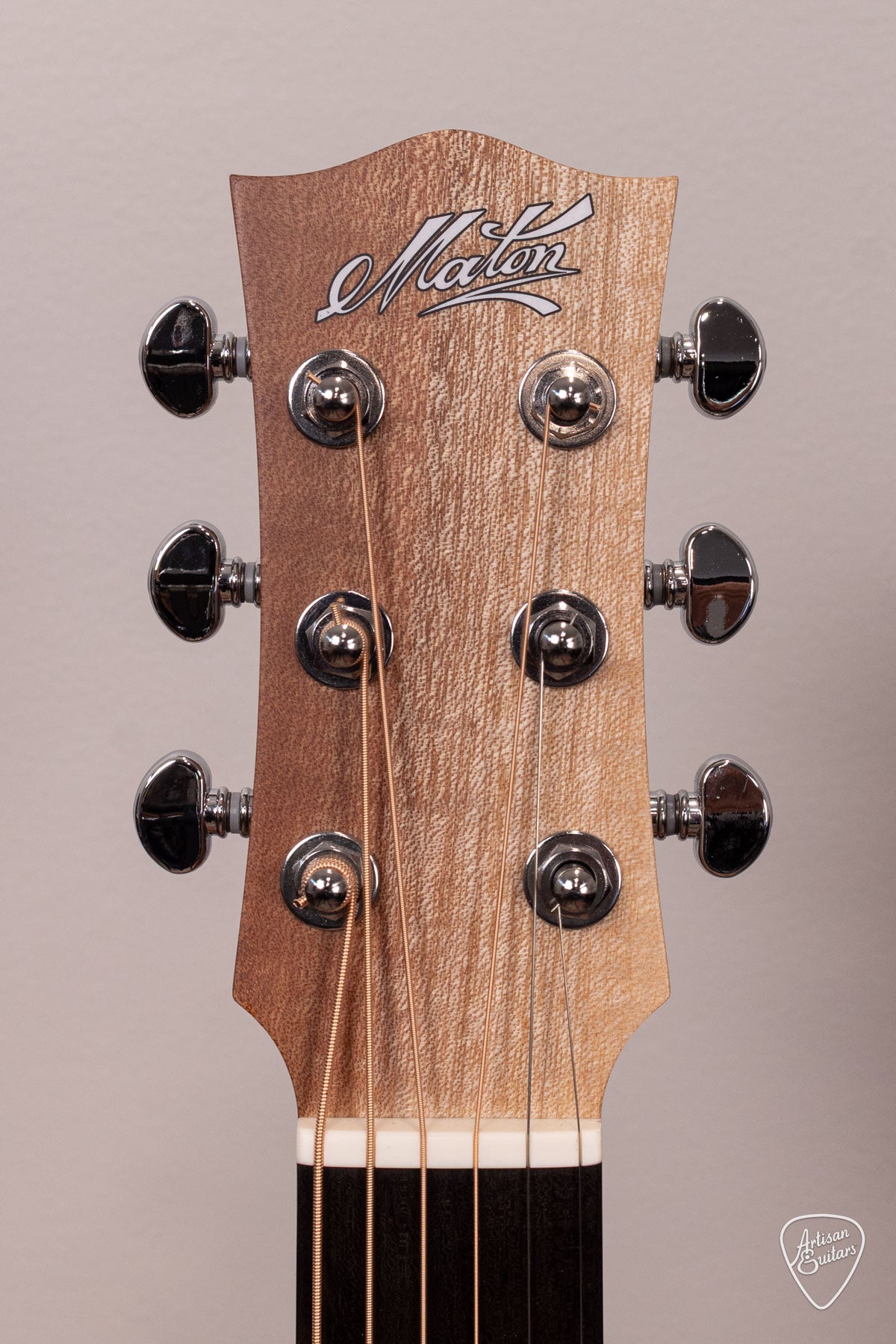 Maton Guitars EM6 Mini - 17145