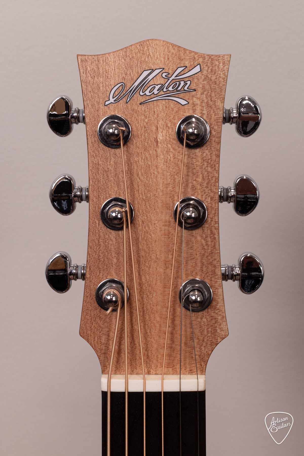 Maton Guitars EM6 Mini - 17146