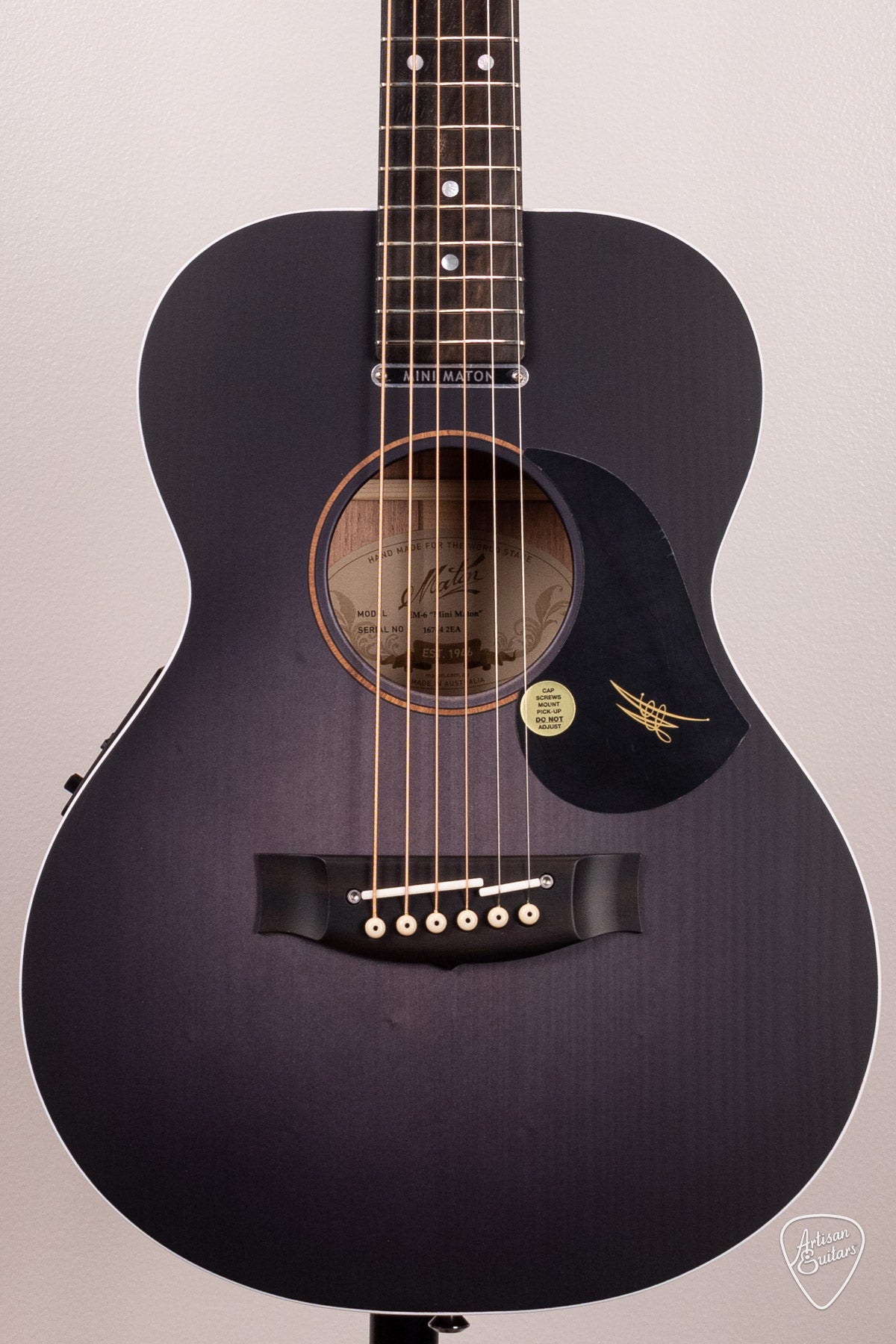 Maton Guitars Ghost Black EM6 Mini - 16904