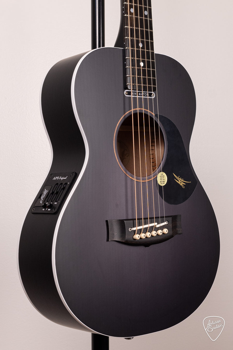 Maton Guitars Ghost Black EM6 Mini - 16905