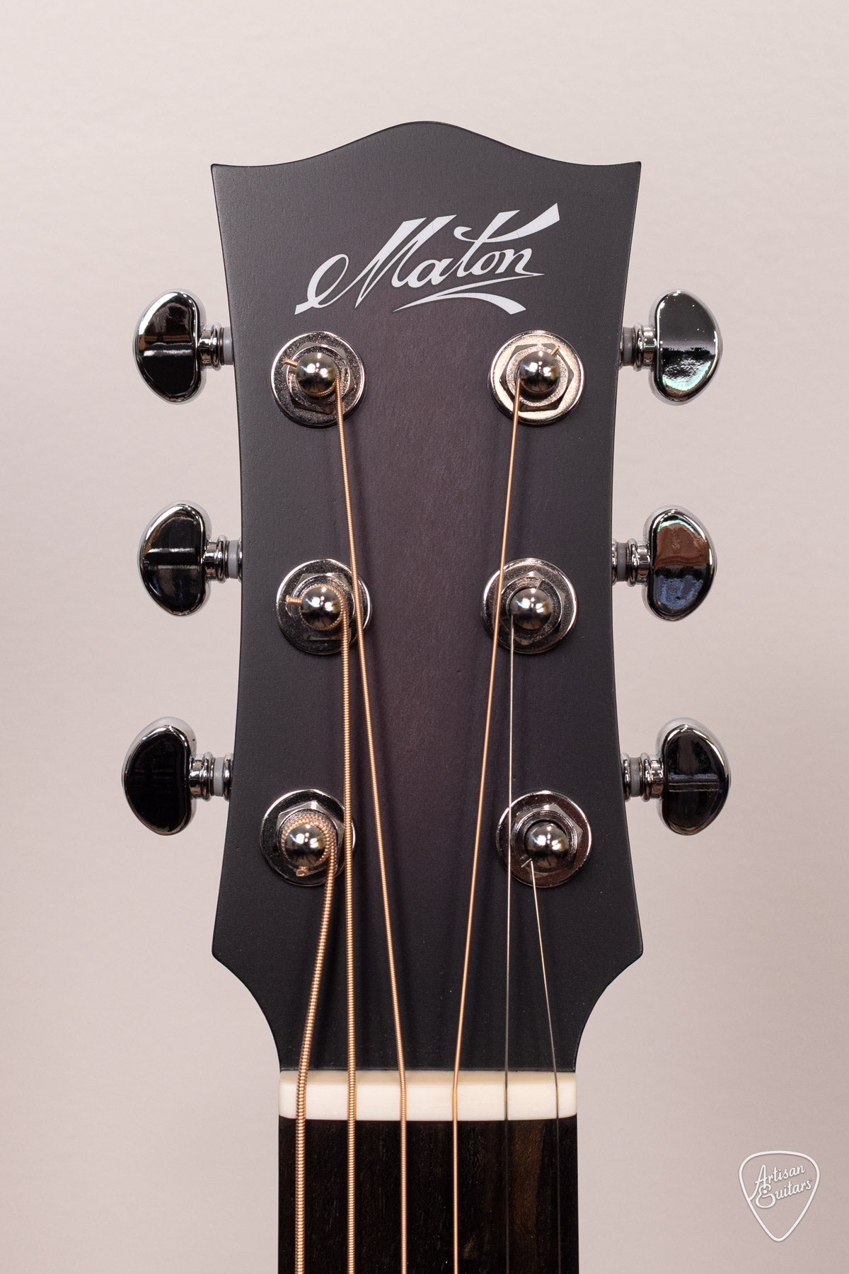 Maton Guitars Ghost Black EM6 Mini - 17151