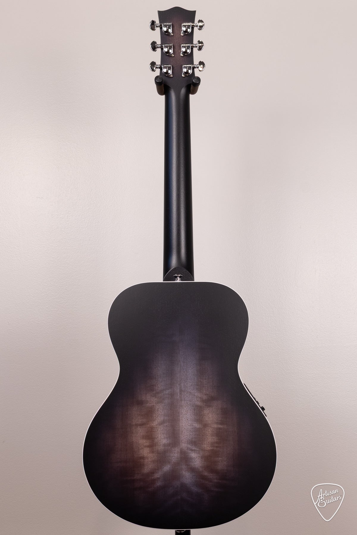 Maton Guitars Ghost Black EM6 Mini - 17151