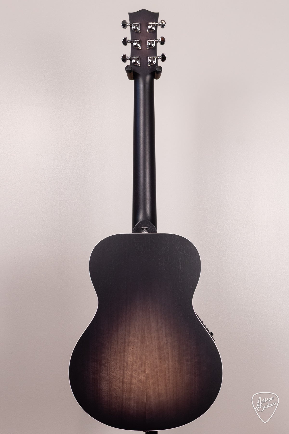 Maton Guitars Ghost Black EM6 Mini - 17177