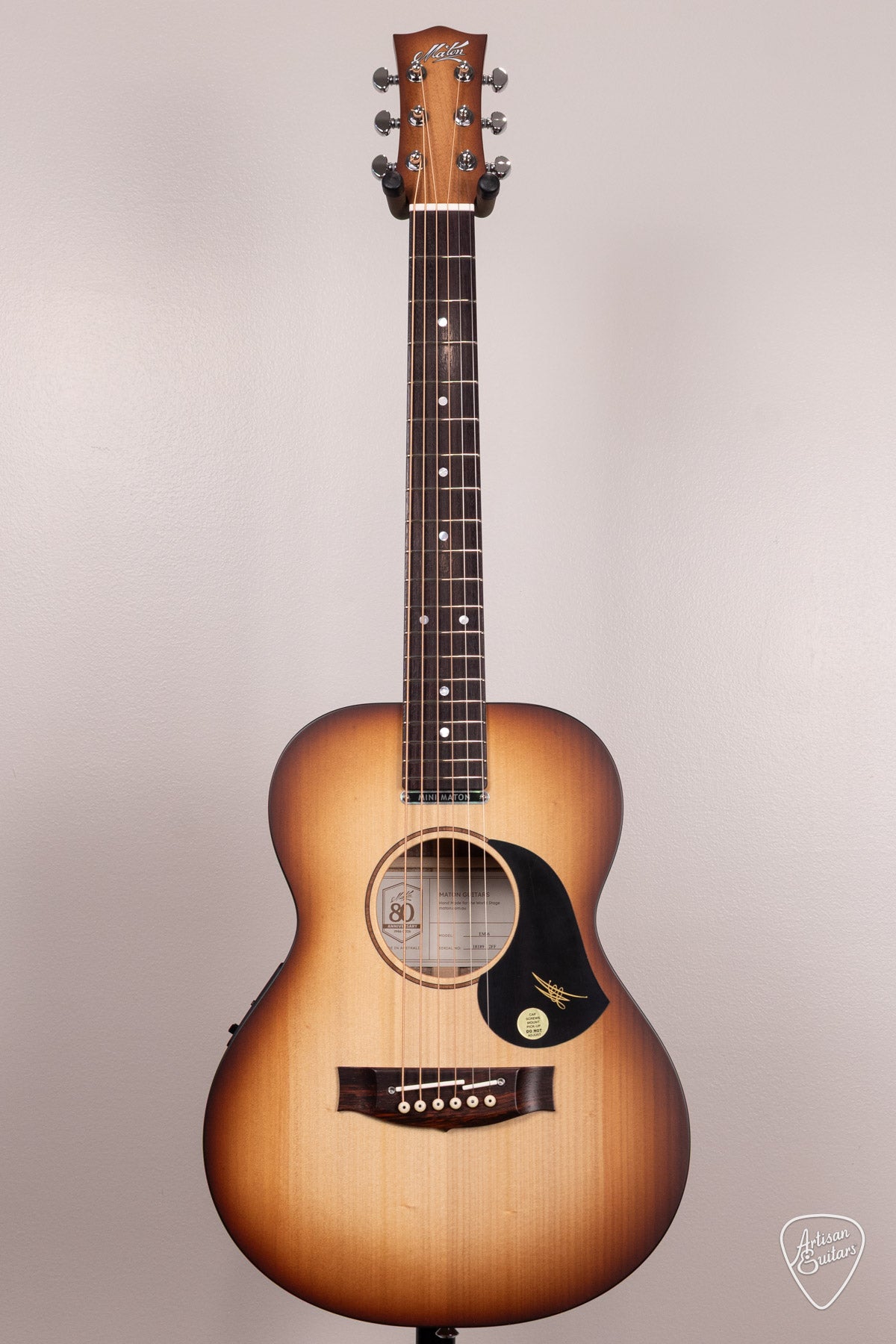 Maton Guitars Custom Two-Tone Halo Burst EM6 Mini - 17176