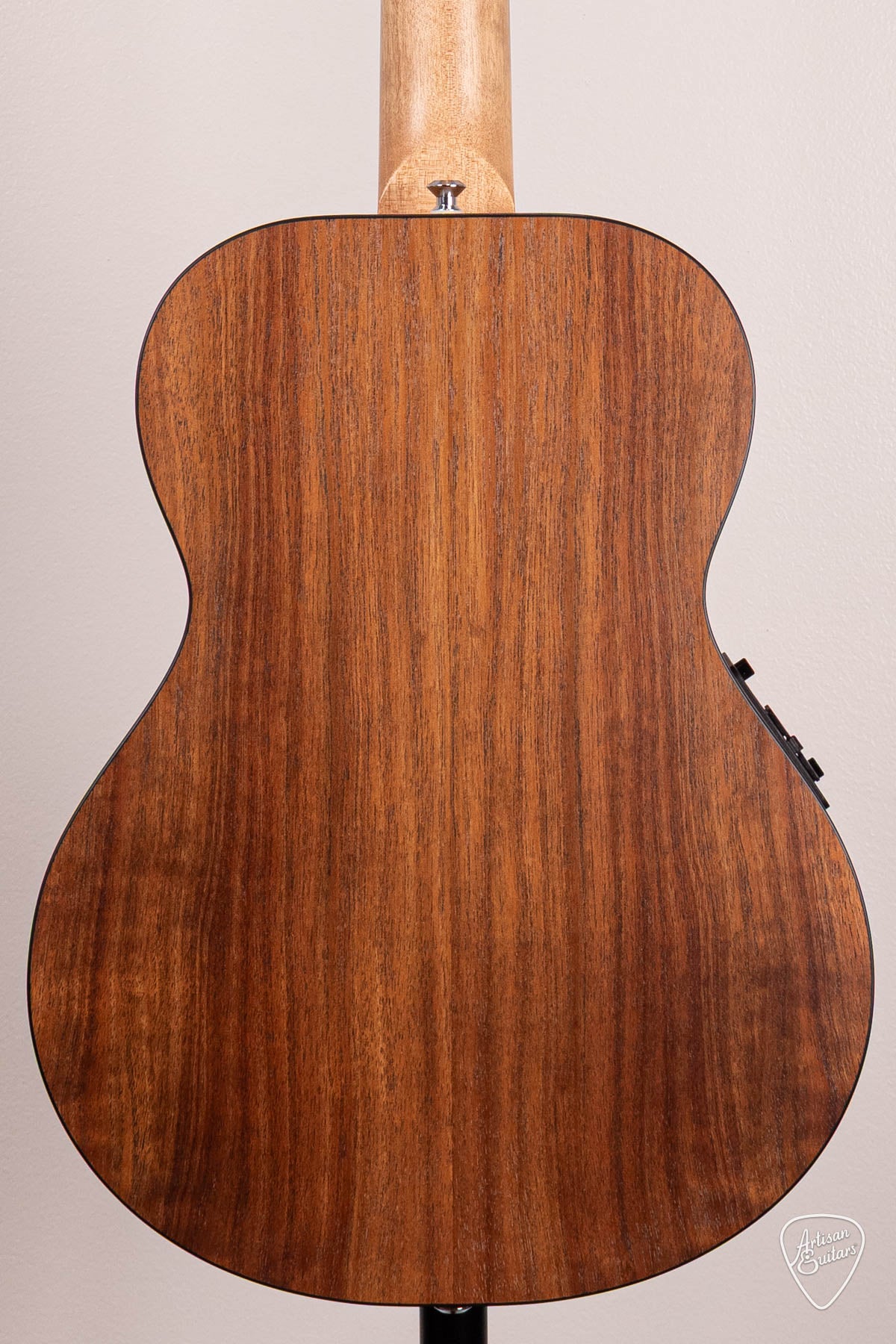 Maton Guitars EMBW-6 All Blackwood Mini - 17035