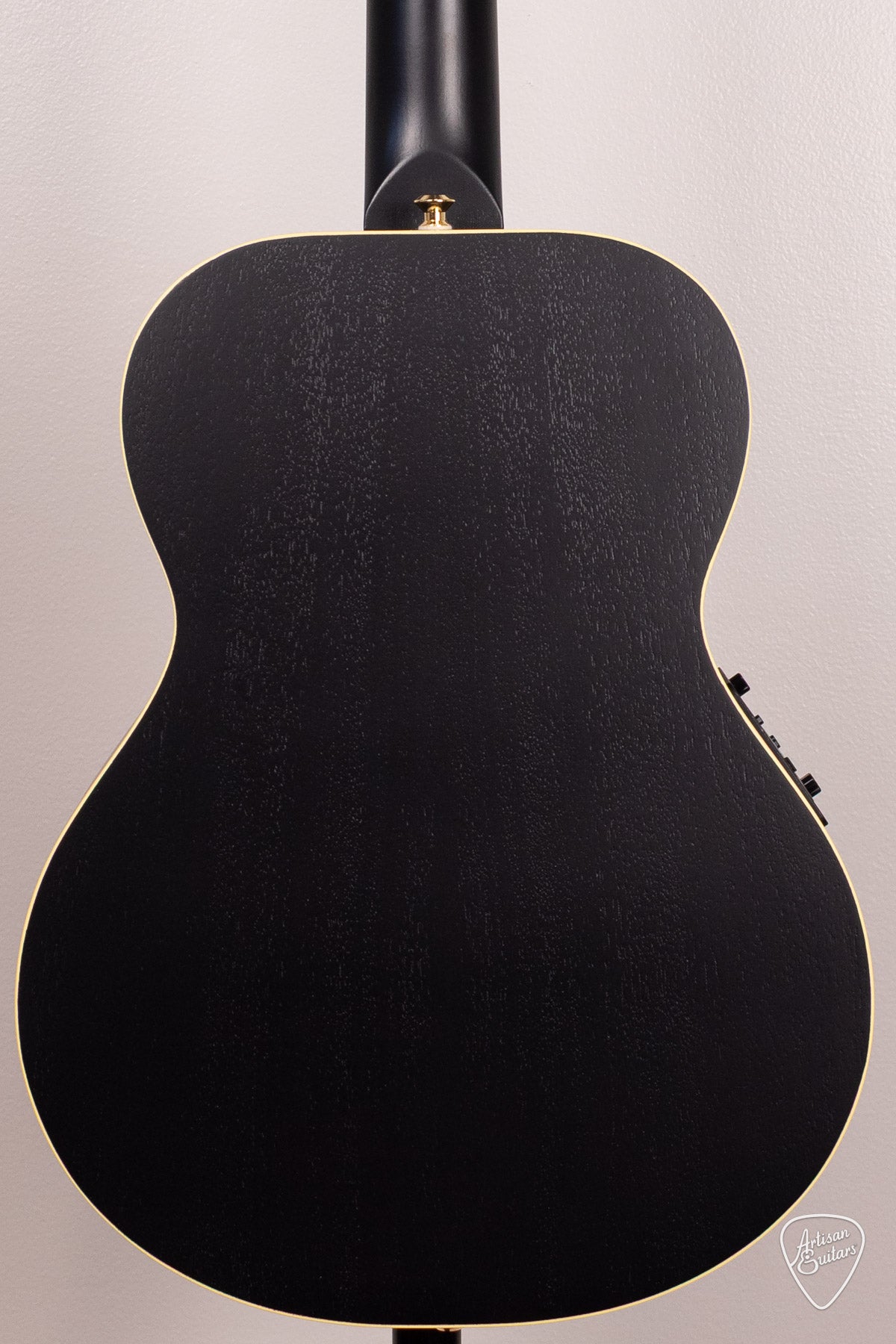 Maton Guitars Custom JET BLACK EMD6 Diesel Mini - 17180