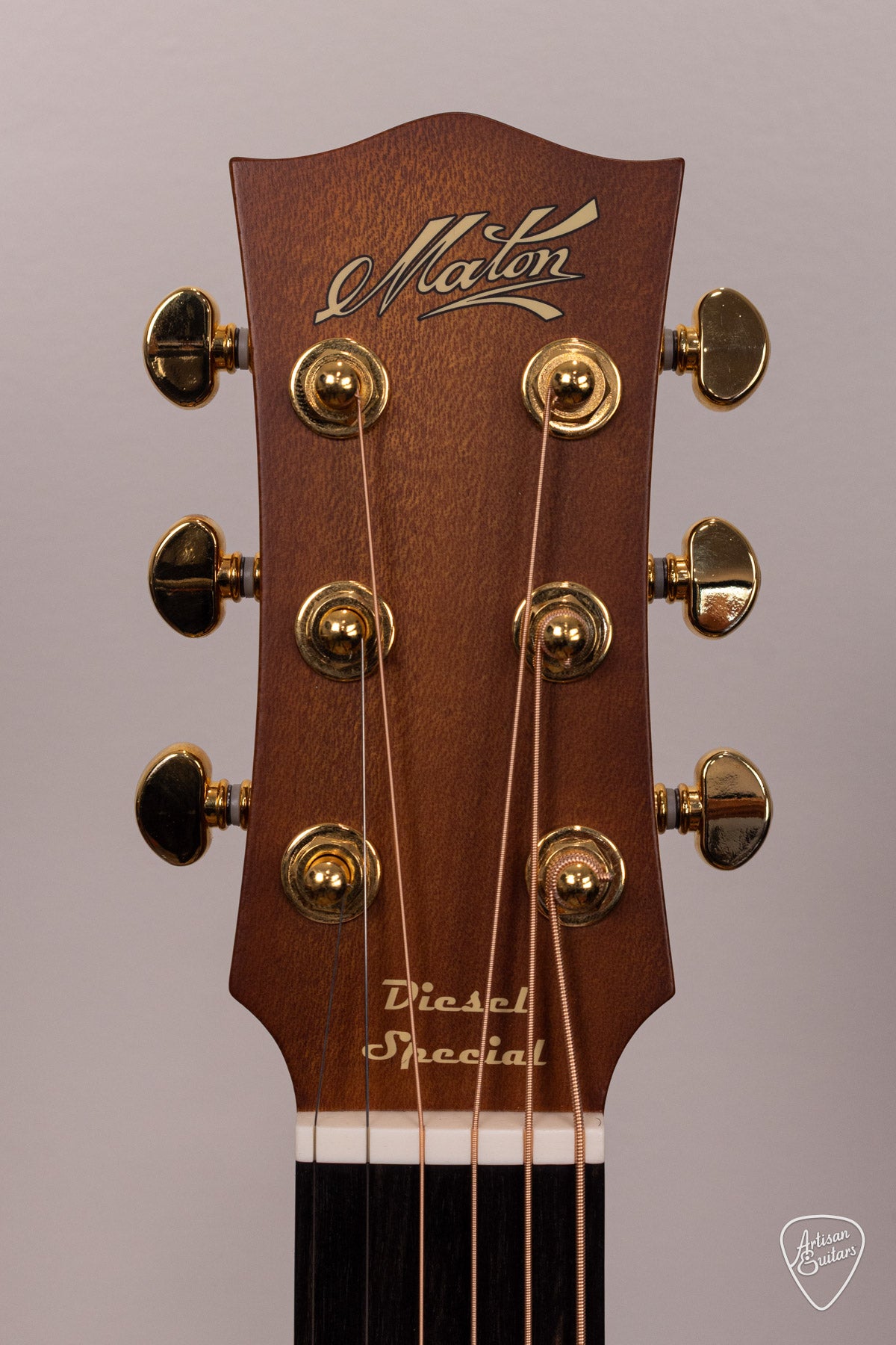Maton Guitars LEFTY EMD6 Diesel Mini - 17085