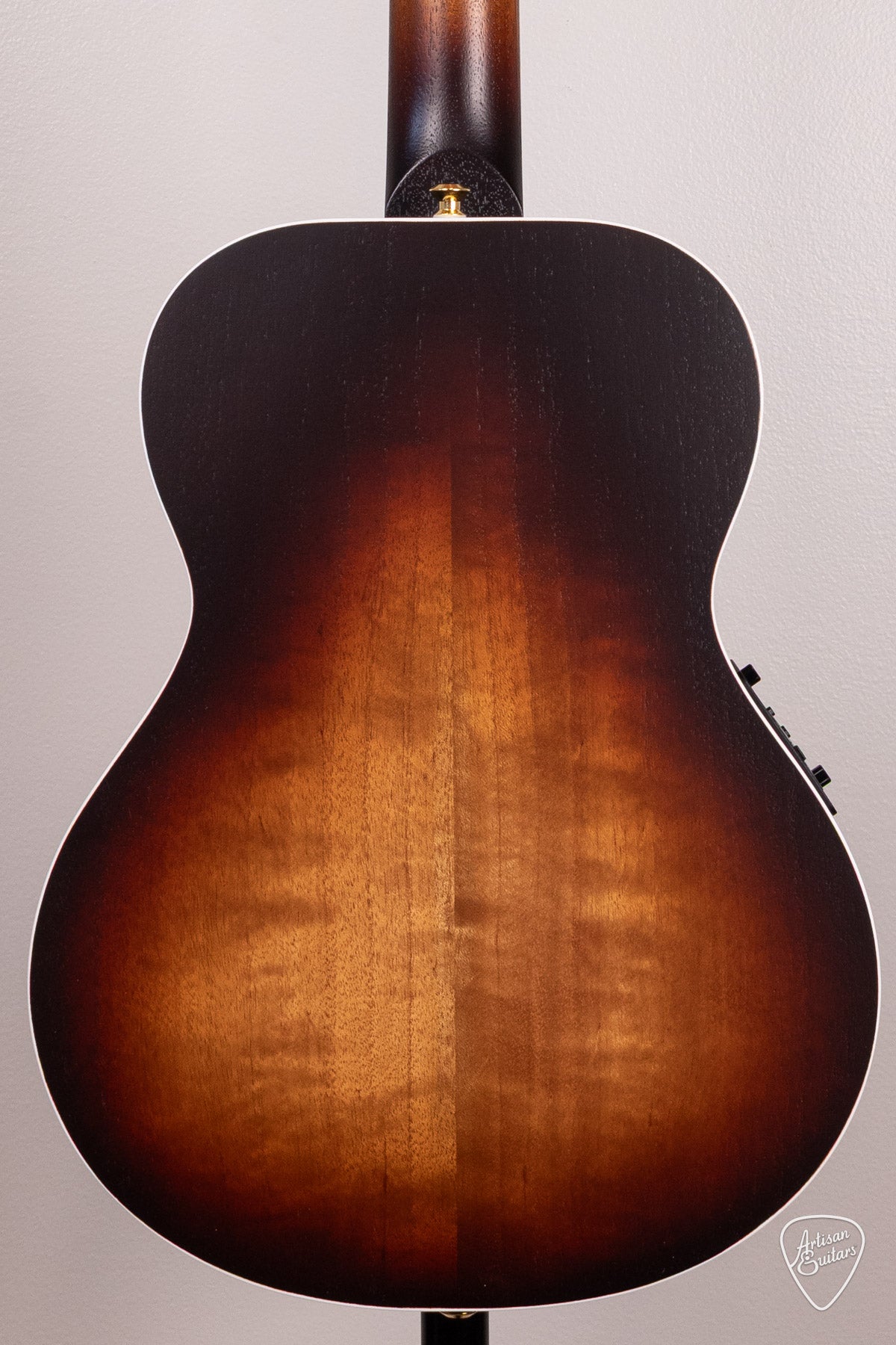 Maton Guitars Troubadour EMTB Mini - 17109