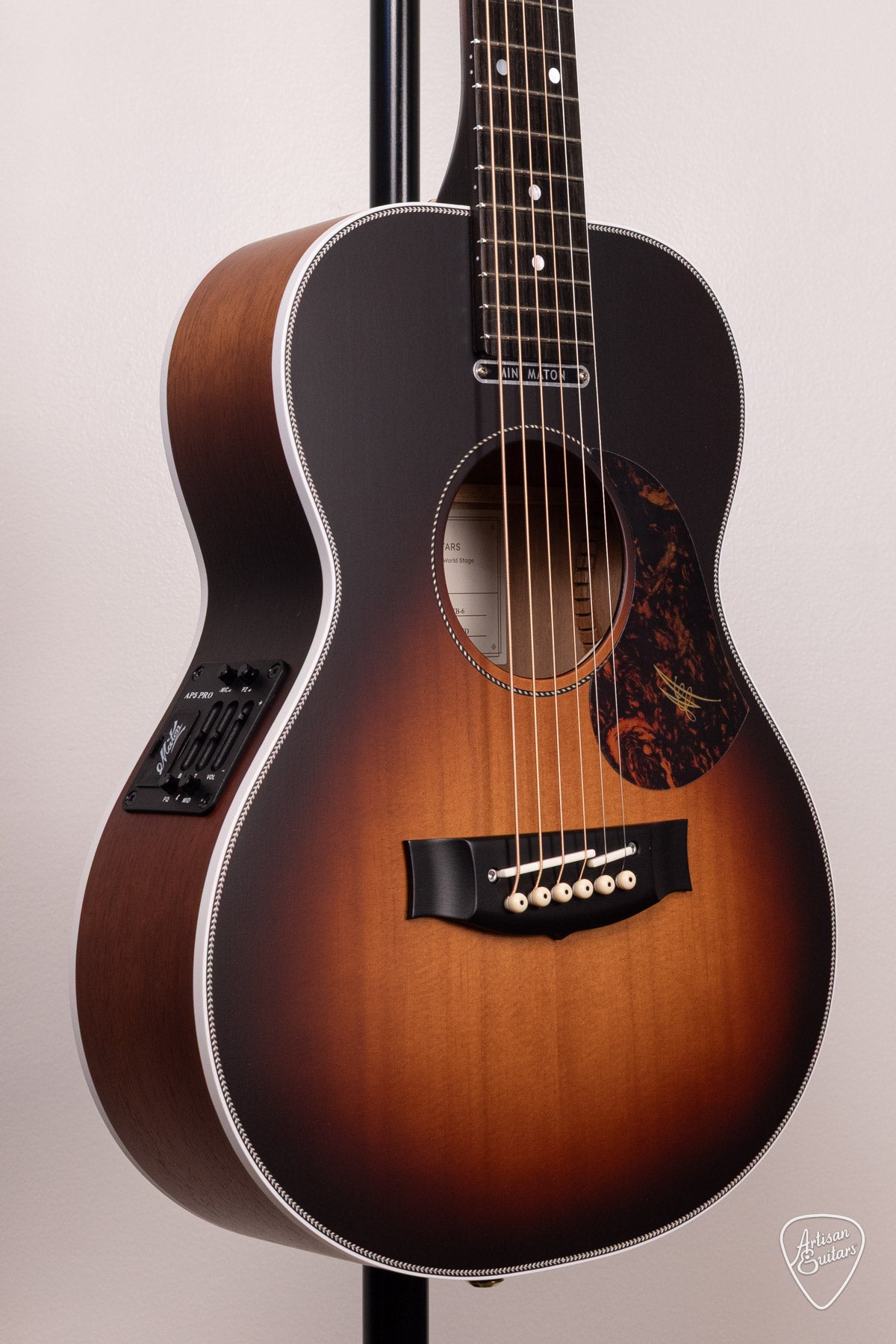 Maton Guitars Troubadour EMTB Mini - 17156