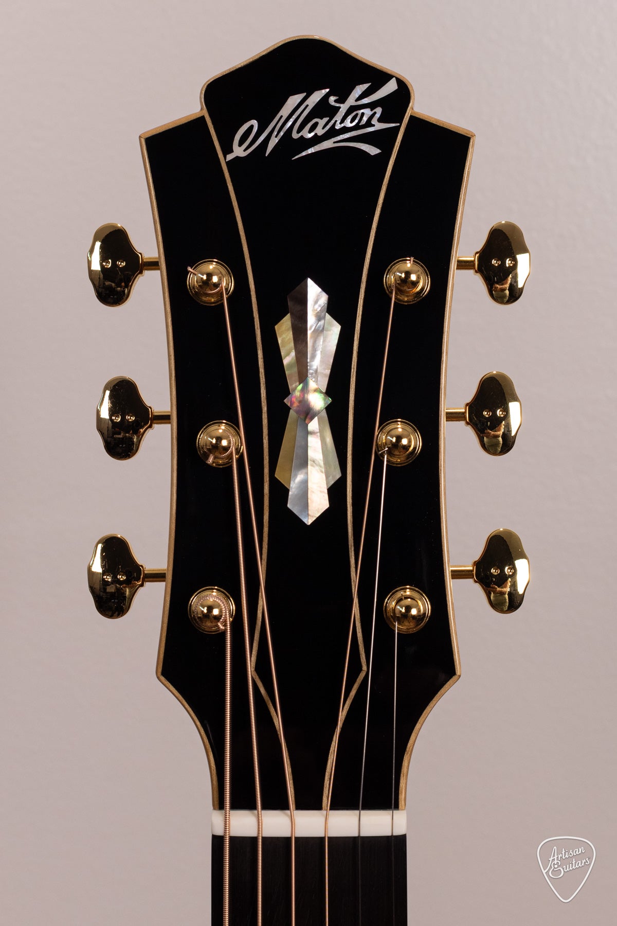 Maton MASTER BUILT L.E. May Traditional Cutaway - 17131