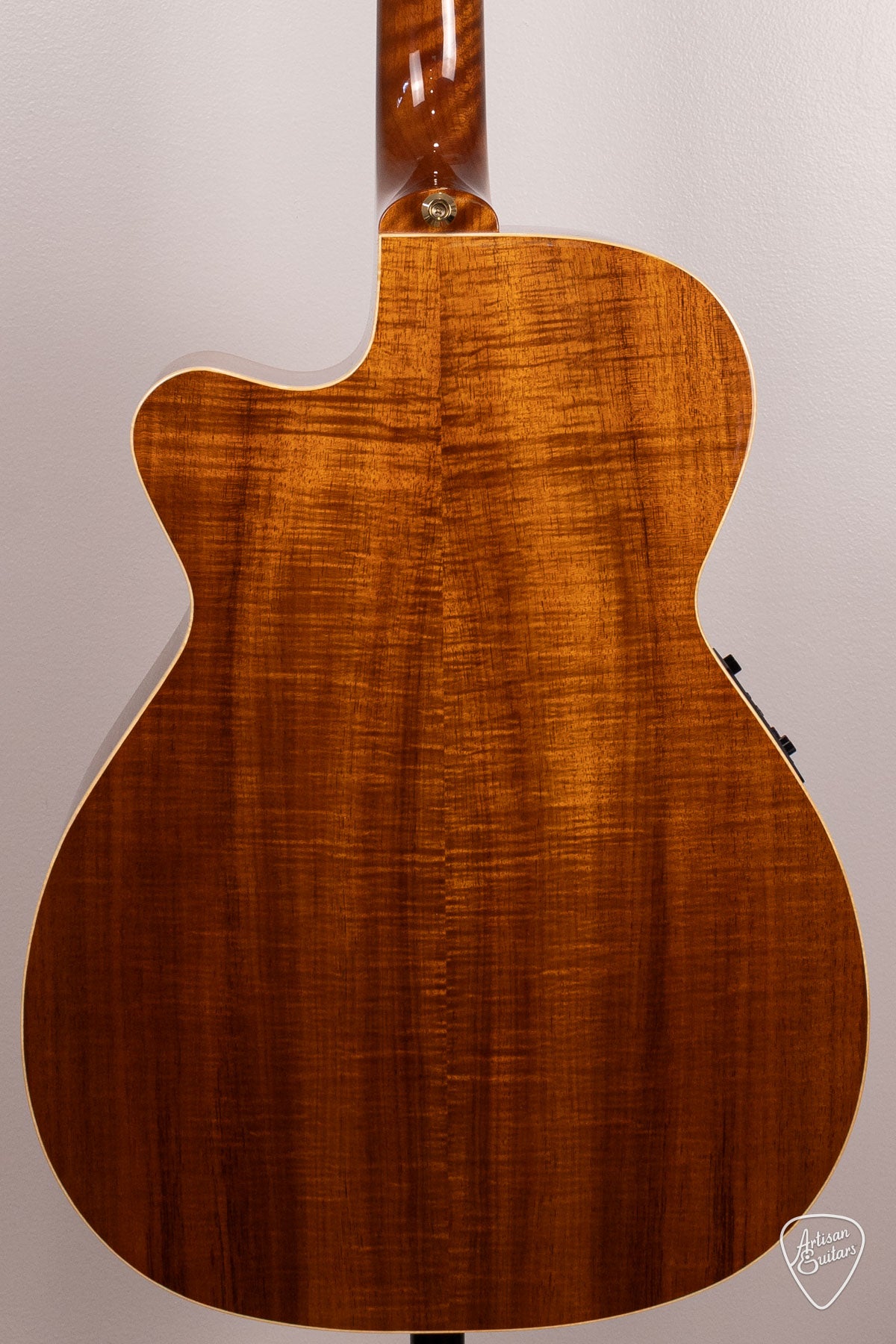 Maton MASTER BUILT L.E. May Traditional Cutaway - 17182