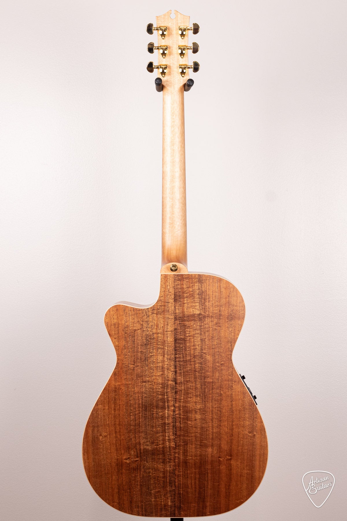 Maton Guitars EBG-808-C Artist Cutaway - 16797