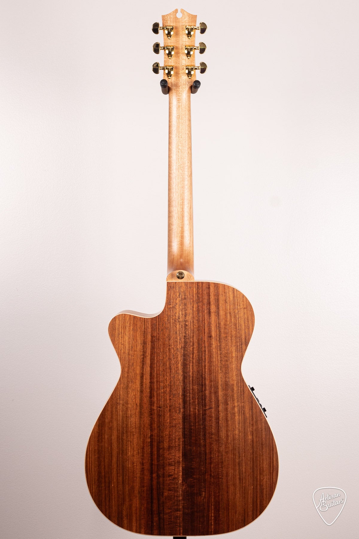 Maton Guitars EBG-808-C Artist Cutaway - 16760