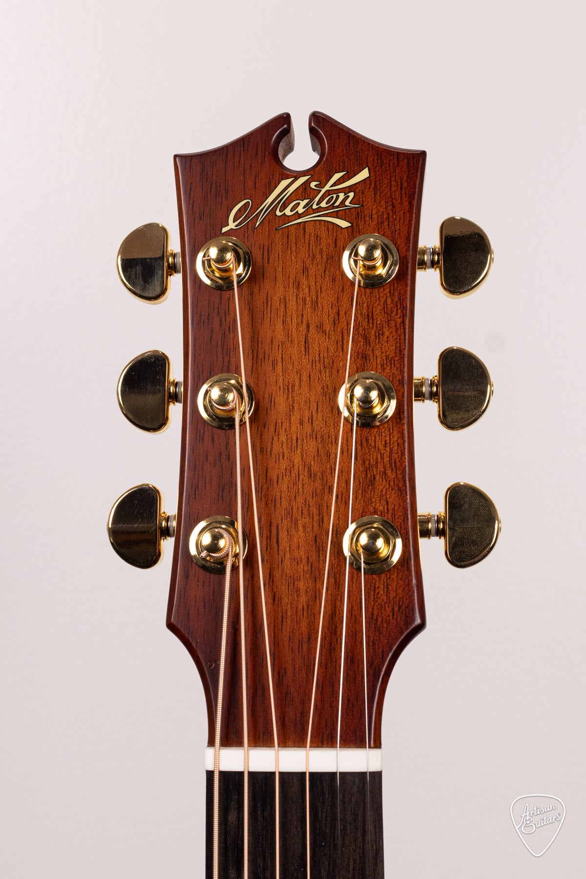 Maton Guitars EBG-808C Nashville Cutaway - 16627