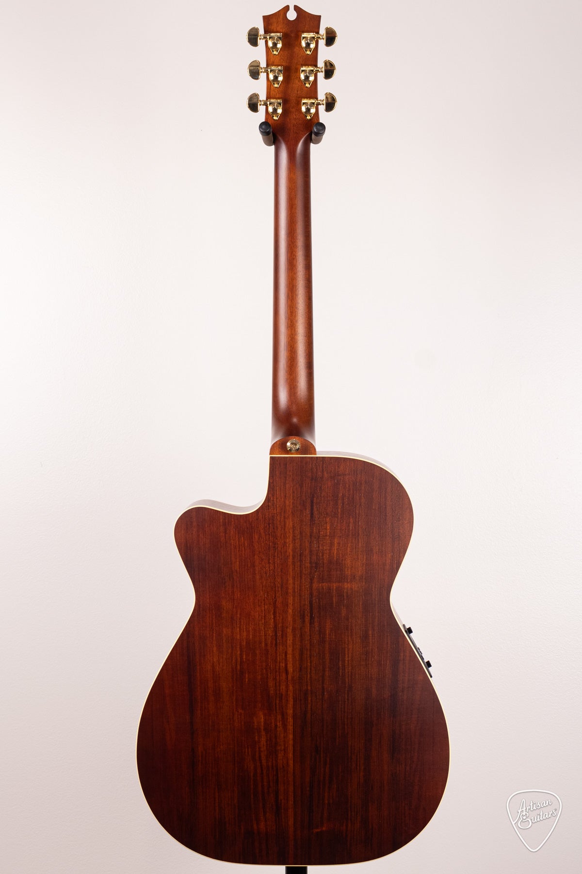 Maton Guitars EBG-808C Nashville Cutaway - 16627