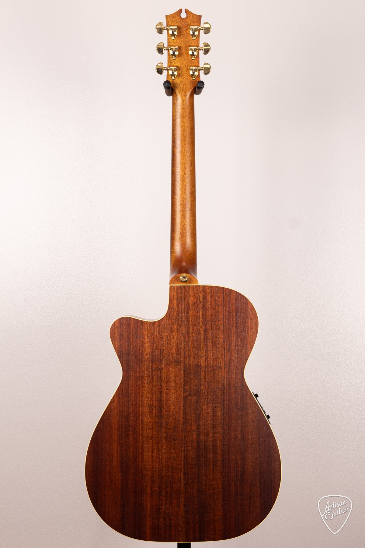 Maton Guitars EBG-808C Nashville Cutaway - 16595