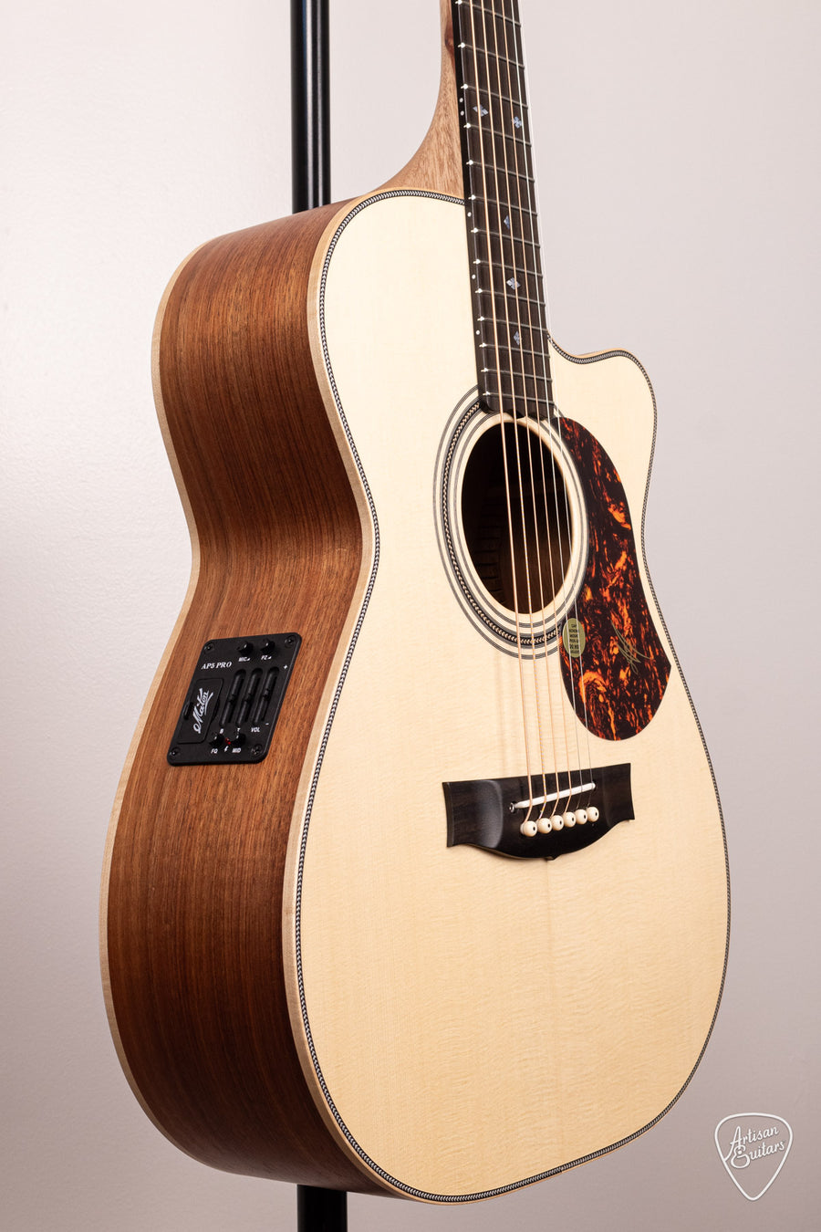 Maton Guitars EBG-808-C Artist Cutaway - 16827