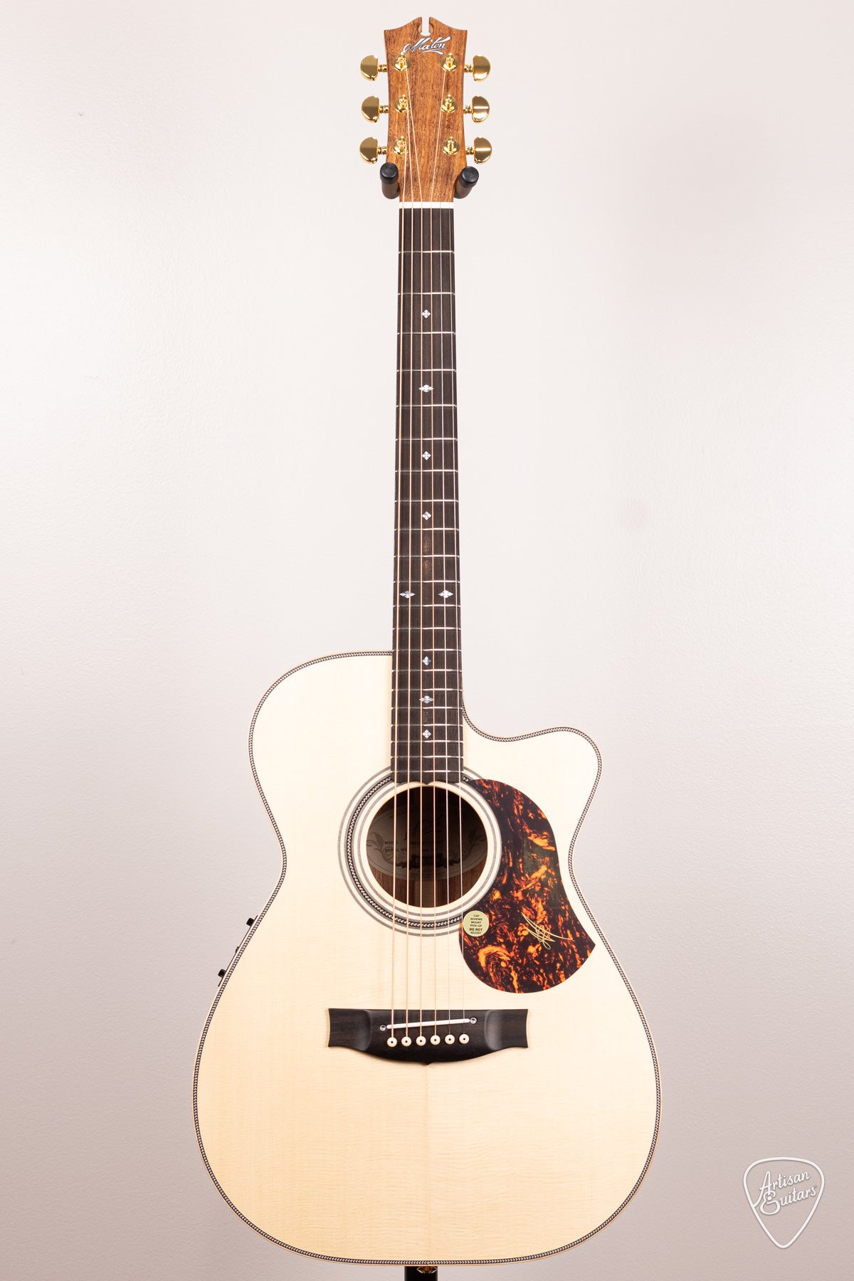 Maton Guitars EBG-808-C Artist Cutaway - 16827