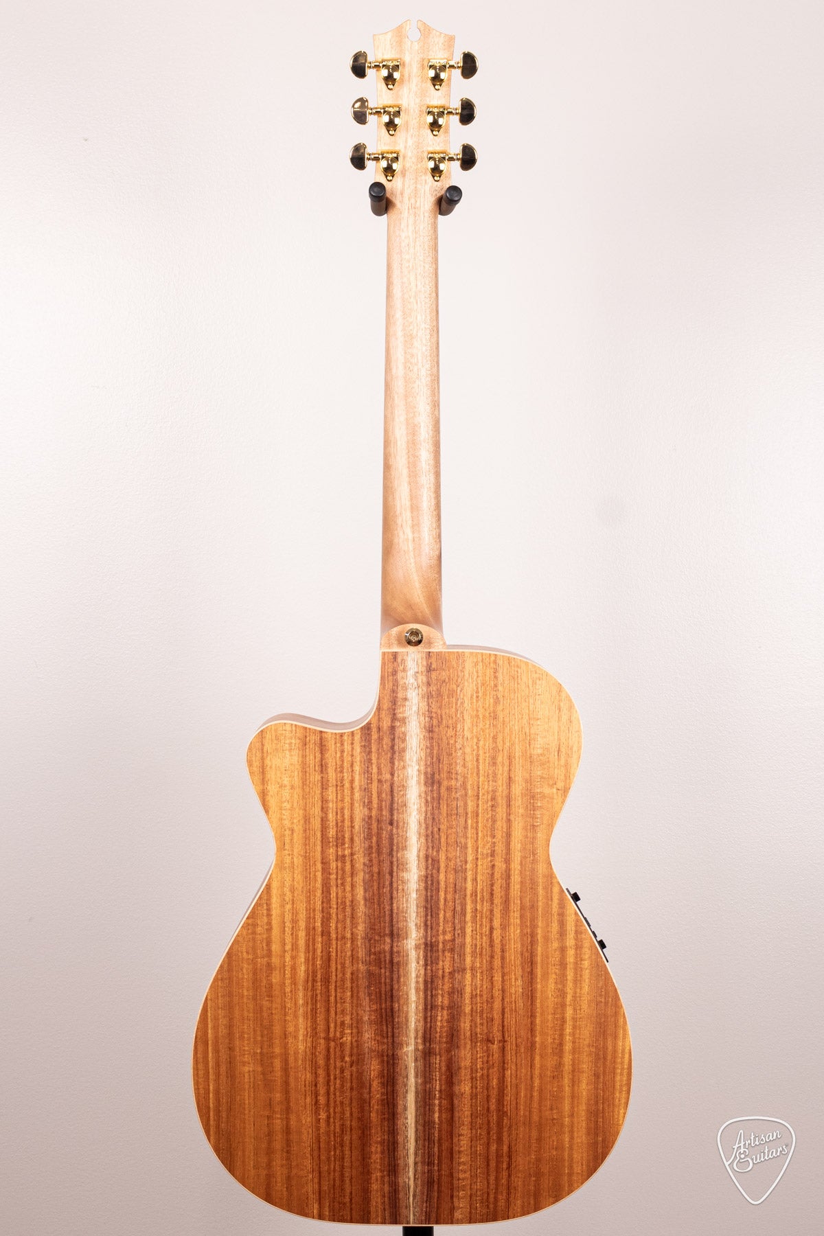 Maton Guitars EBG-808-C Artist Cutaway - 16827