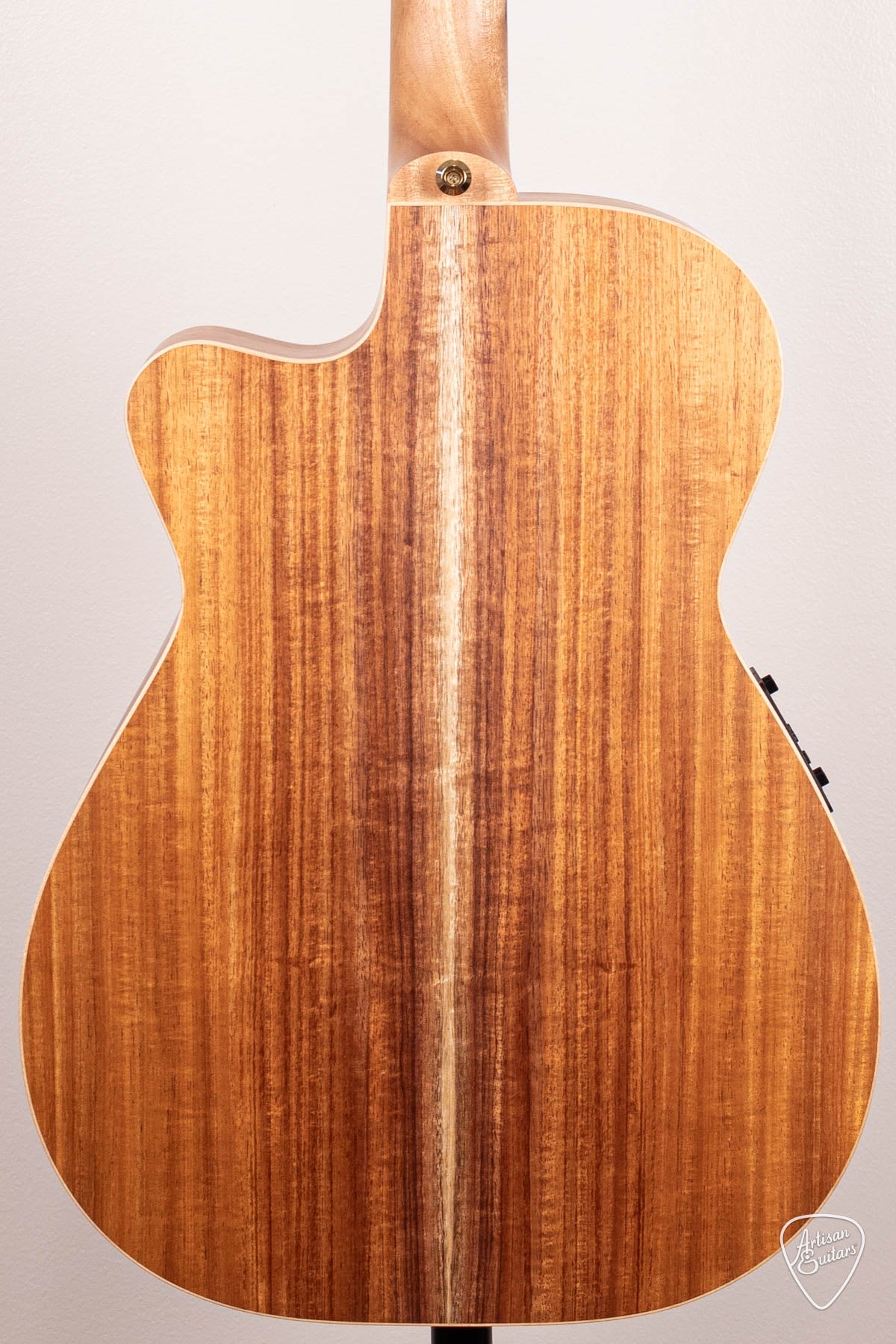 Maton Guitars EBG-808-C Artist Cutaway - 16827