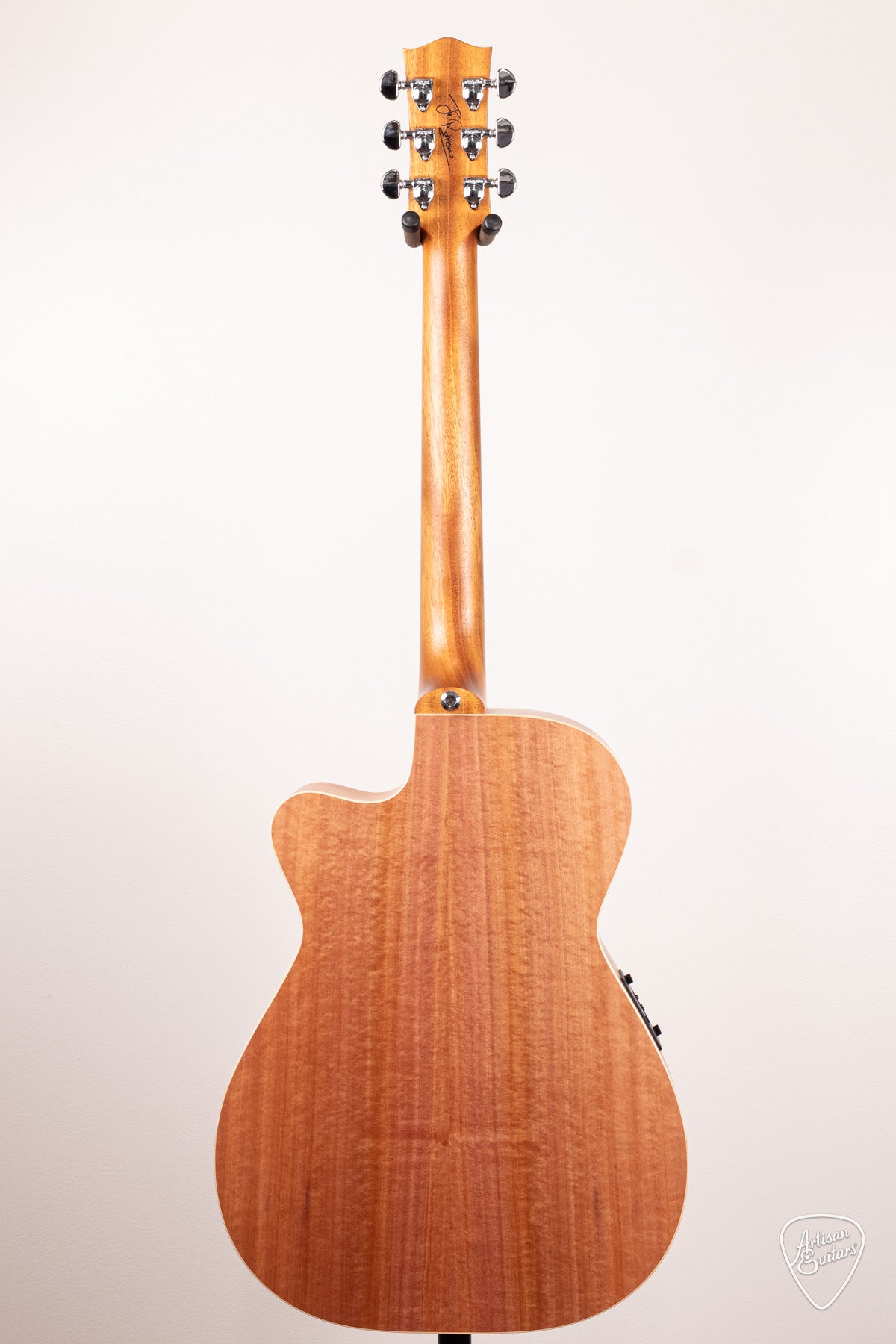 Maton Guitars 808C J.R. Joe Robinson Signature Cutaway - 16740