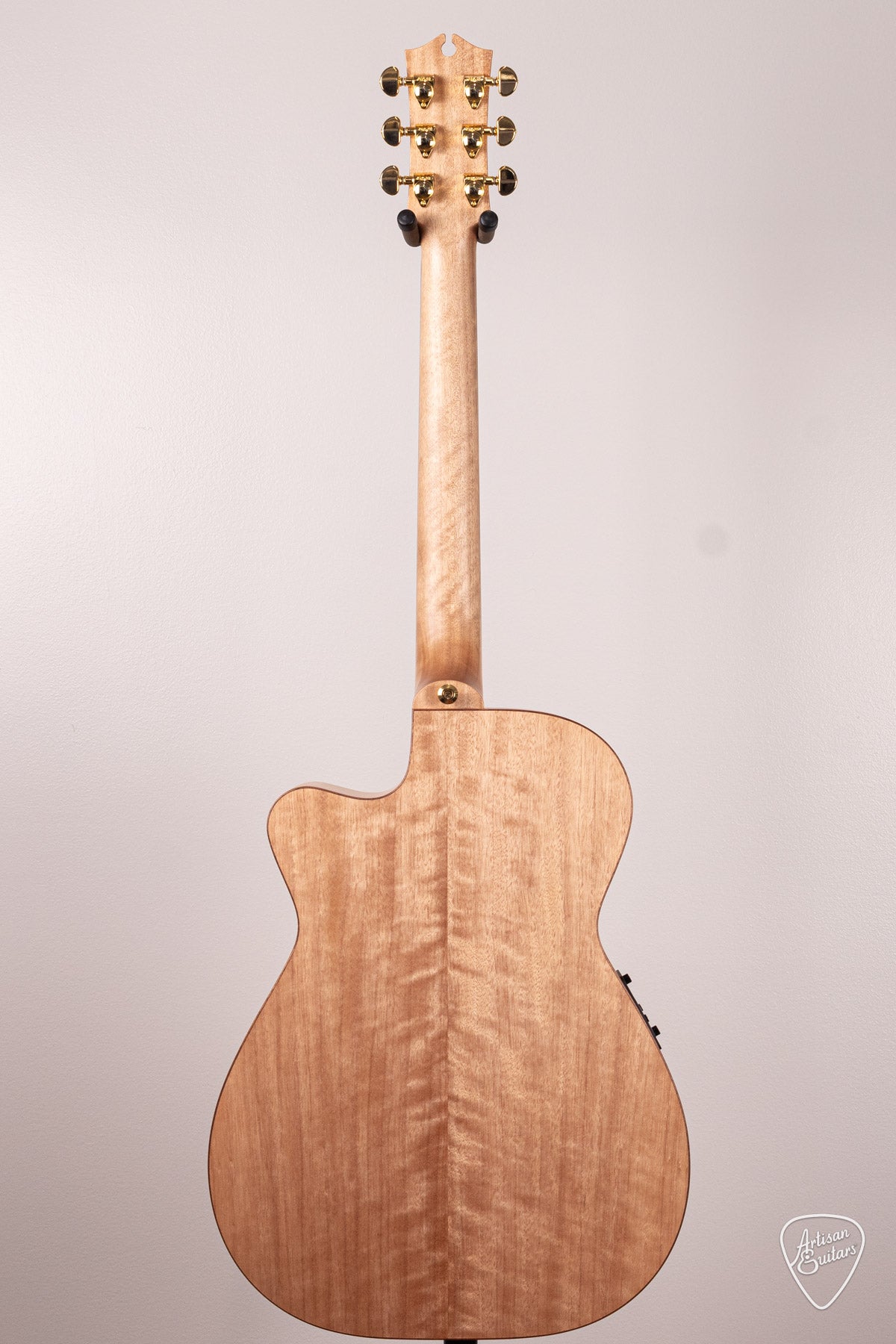Maton Guitars EBG-808 Mic Fix Cutaway - 16686