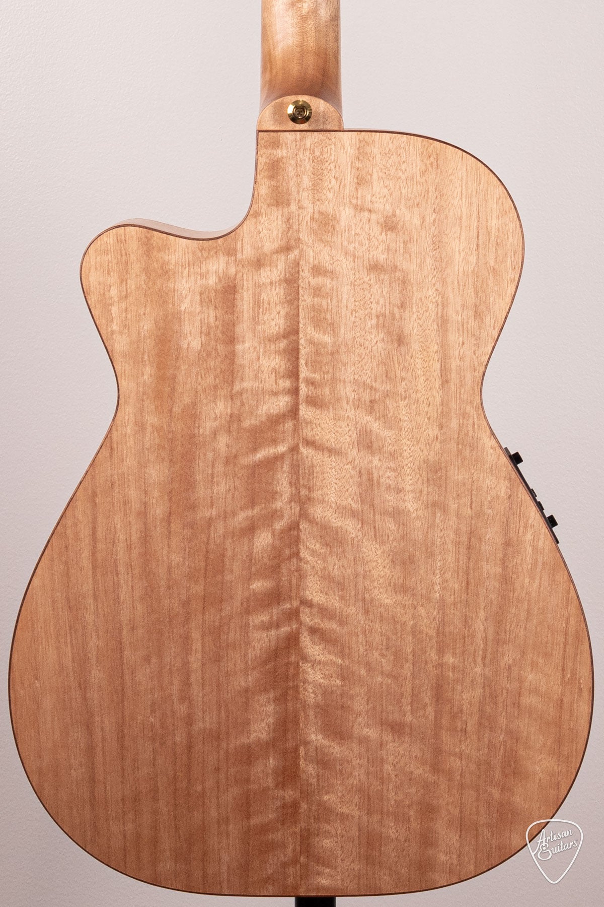 Maton Guitars EBG-808 Mic Fix Cutaway - 16686