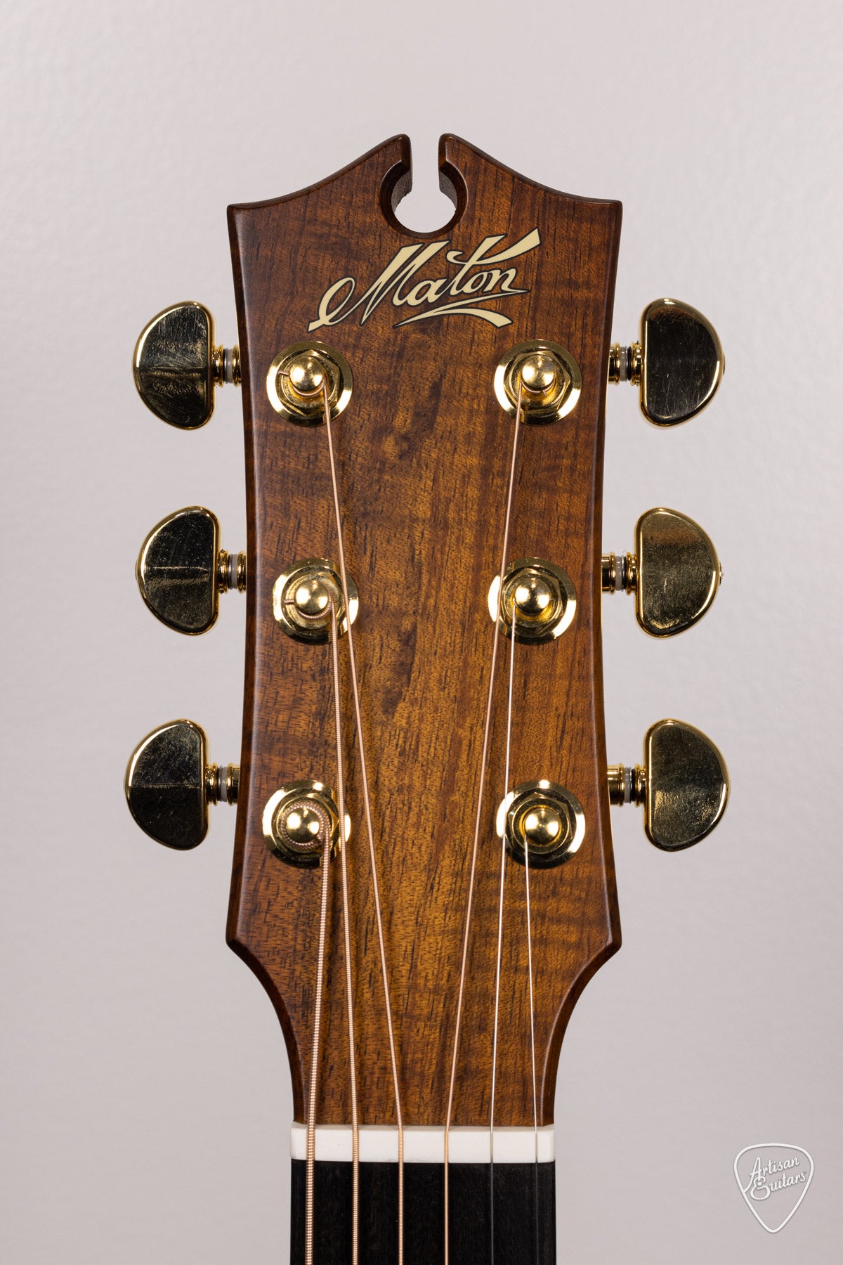 Maton Guitars EBG-808C Nashville Cutaway - 16540
