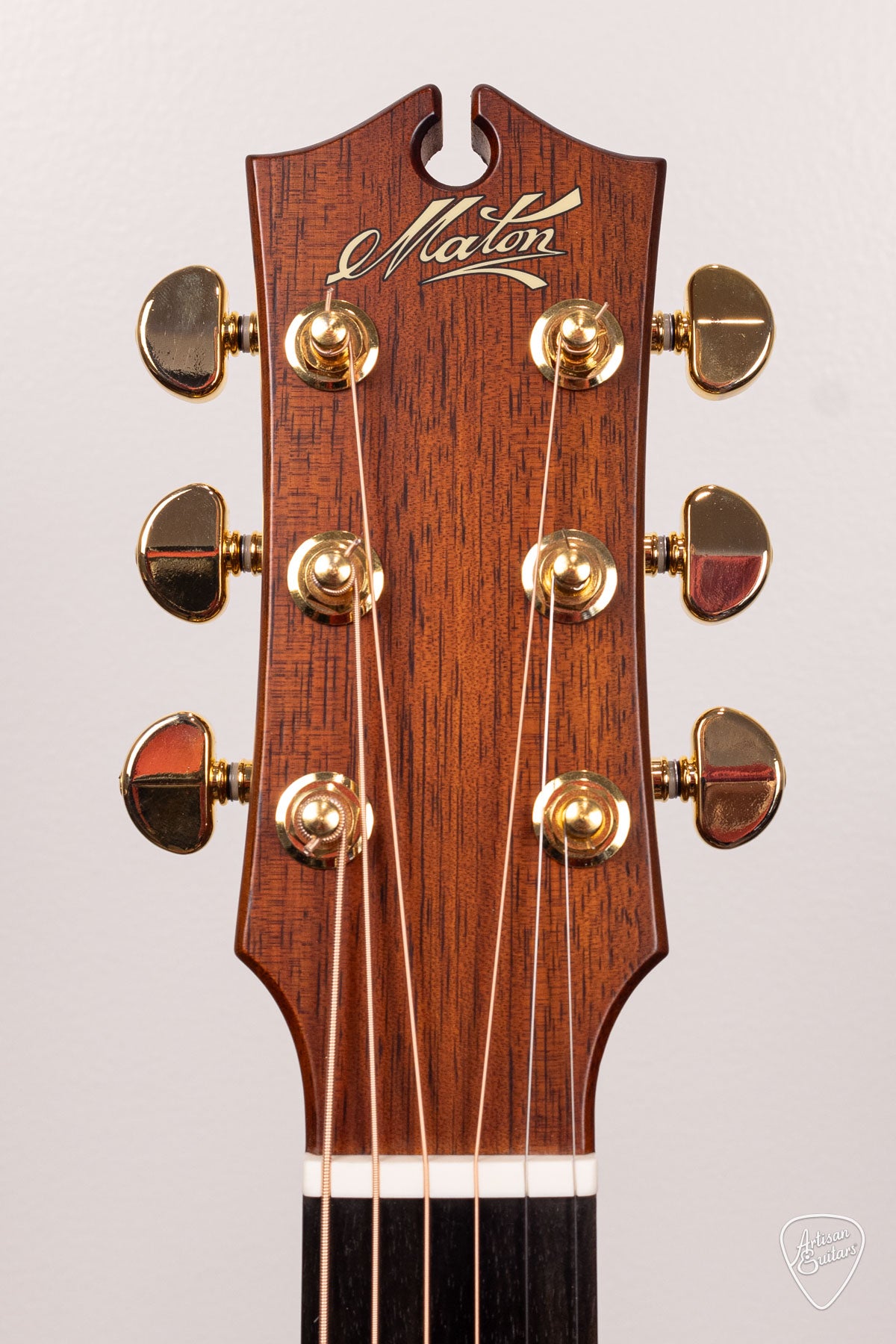Maton Guitars EBG-808C Nashville Cutaway - 16688