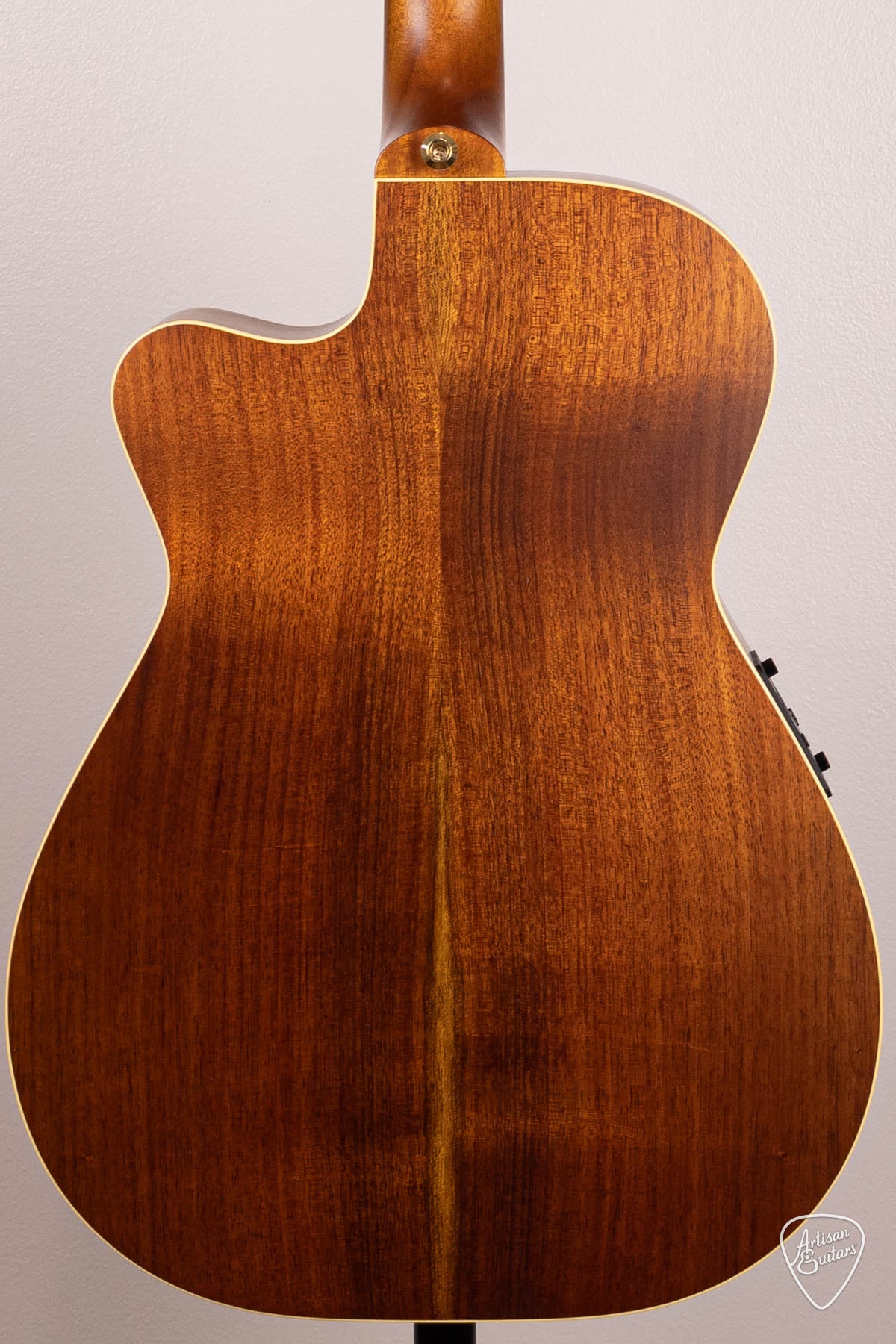 Maton Guitars EBG-808C Nashville Cutaway - 16733