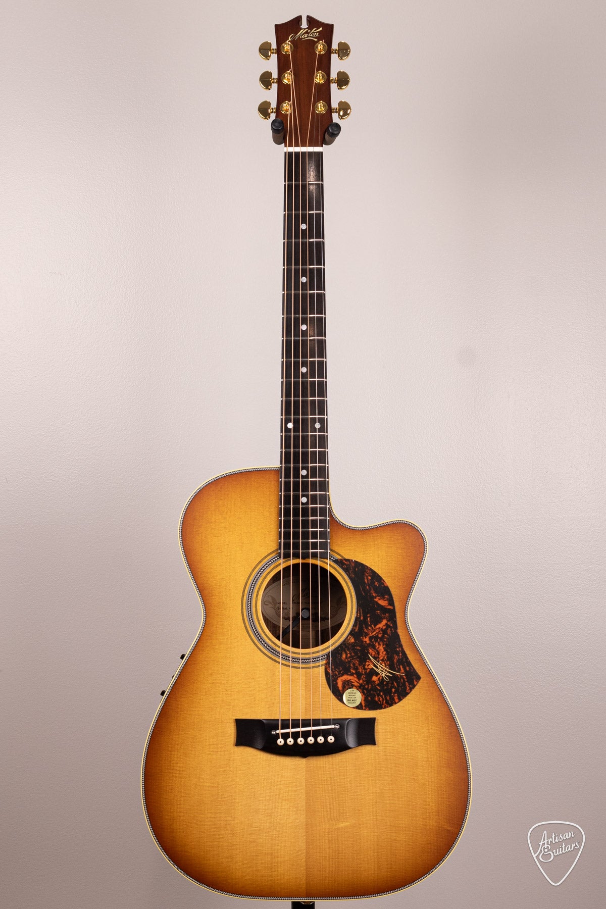 Maton Guitars EBG-808C Nashville Cutaway - 16732