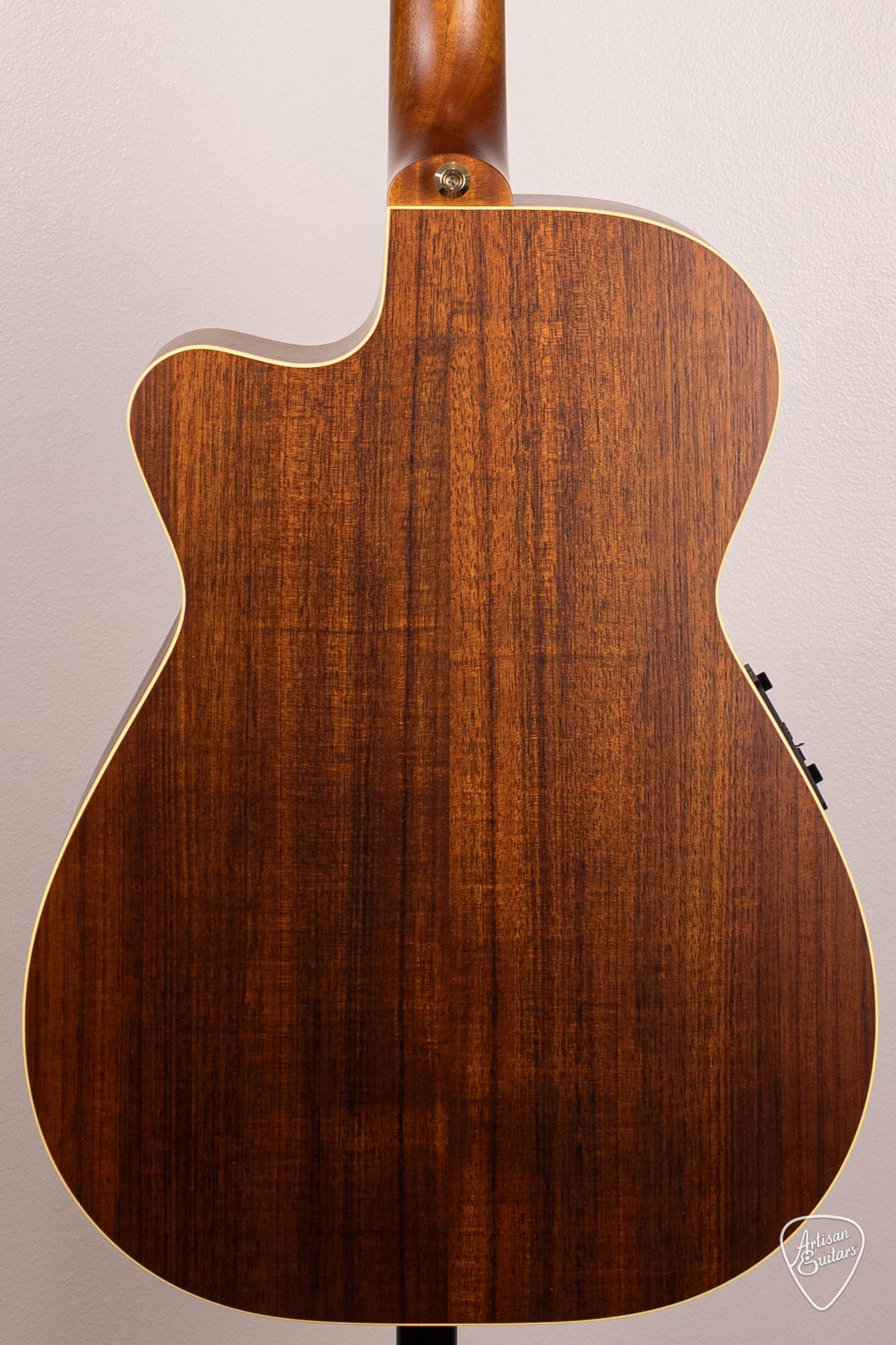 Maton Guitars EBG-808C Nashville Cutaway - 16732