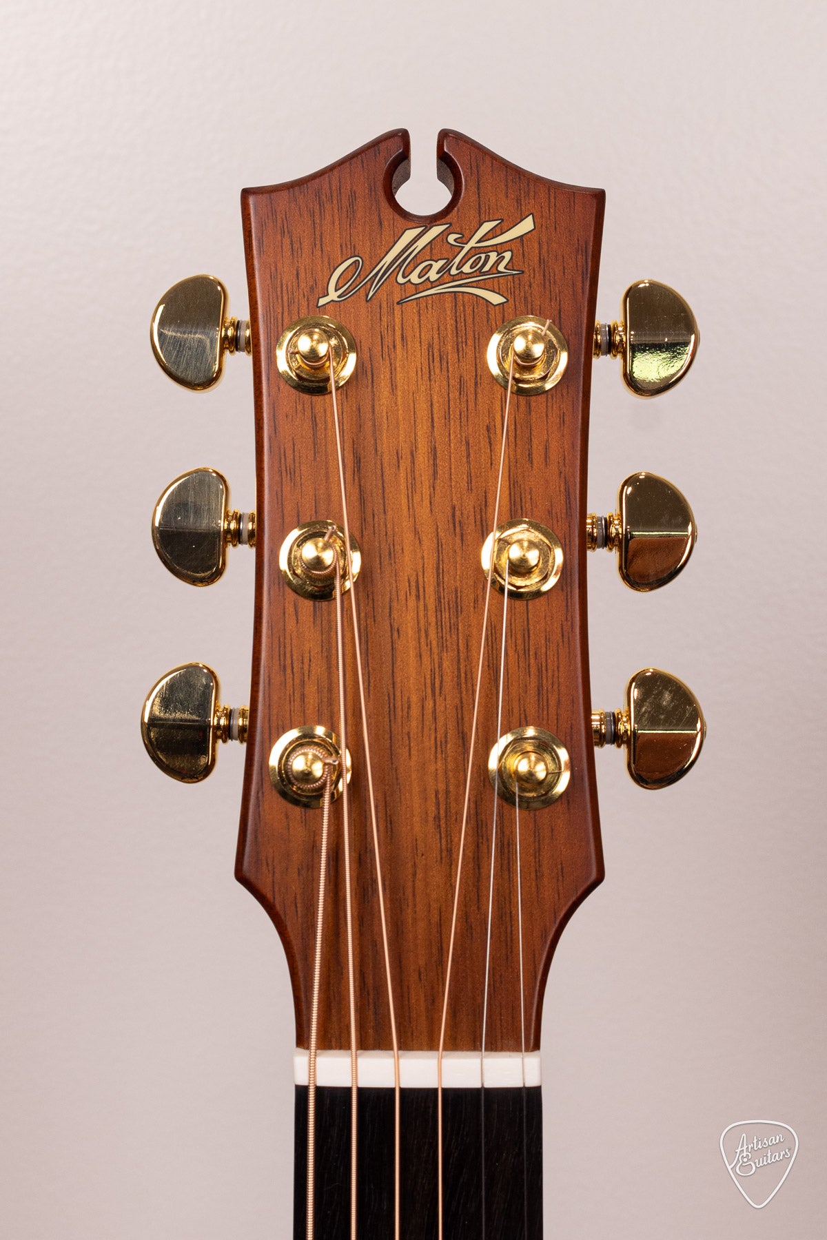 Maton Guitars EBG-808C Nashville Cutaway - 16732