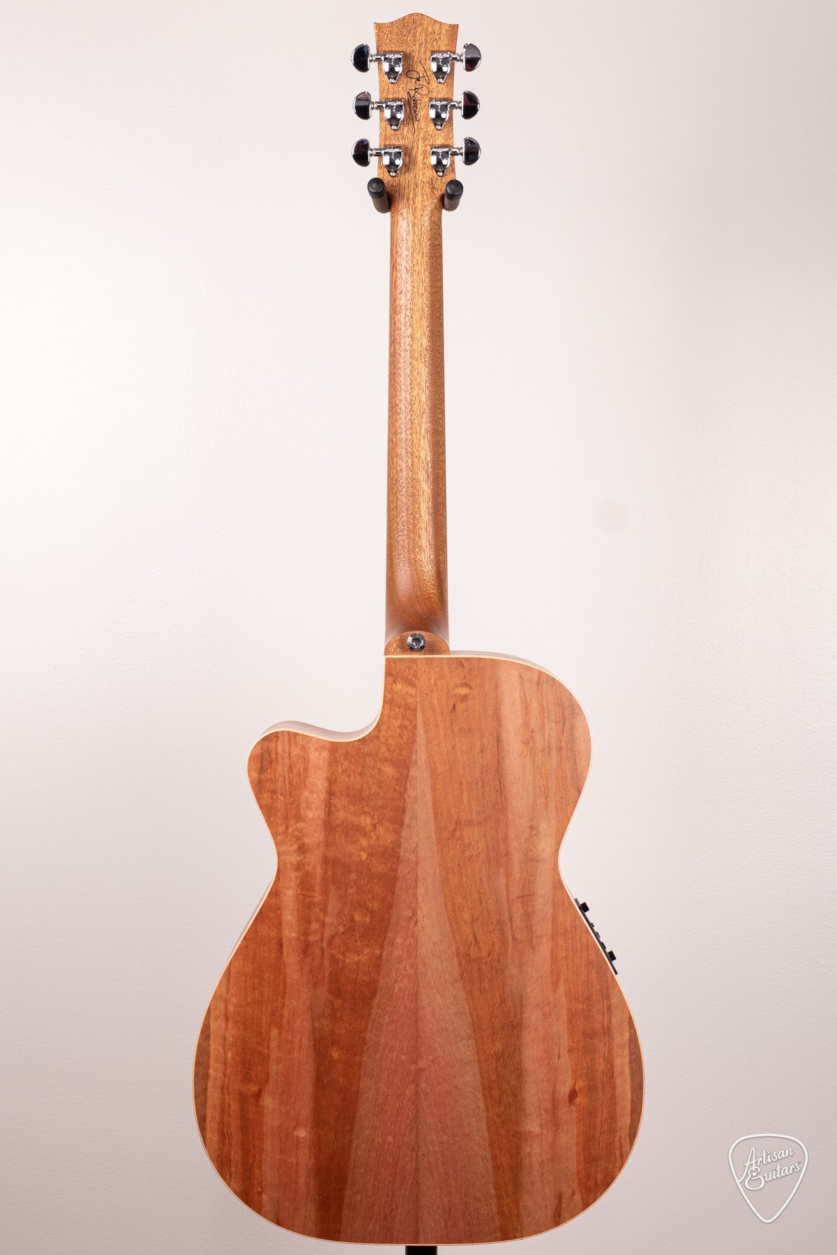 Maton Guitars 808C J.R. Joe Robinson Signature Cutaway - 16723