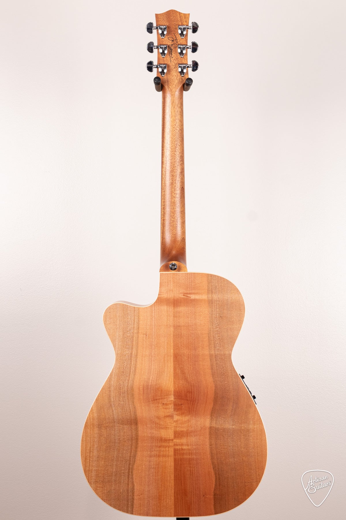 Maton Guitars 808C J.R. Joe Robinson Signature Cutaway - 16601