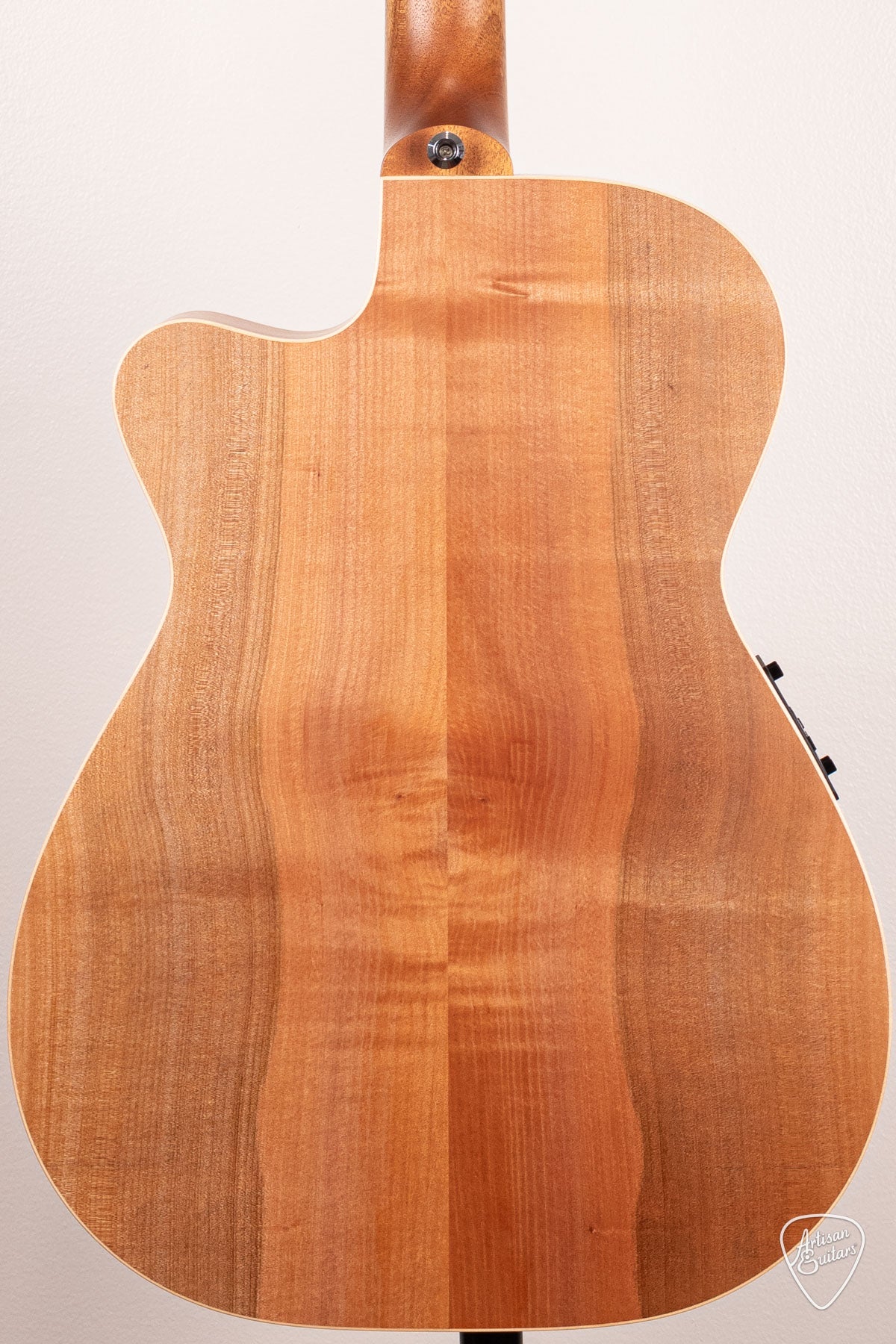 Maton Guitars 808C J.R. Joe Robinson Signature Cutaway - 16601