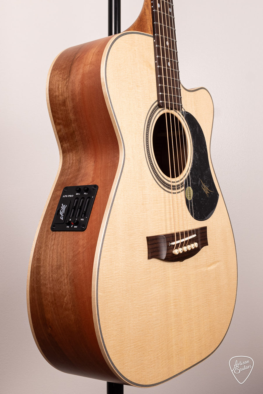 Maton Guitars 808C J.R. Joe Robinson Signature Cutaway - 16601