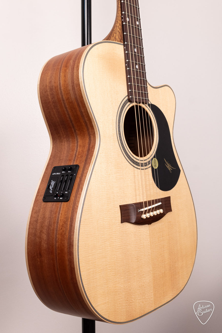 Maton Guitars 808C J.R. Joe Robinson Signature Cutaway - 16831