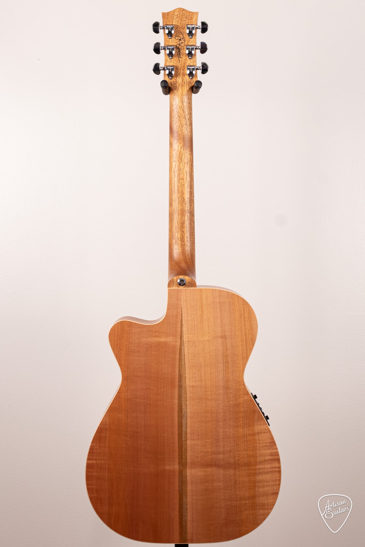 Maton Guitars 808C J.R. Joe Robinson Signature Cutaway - 16800