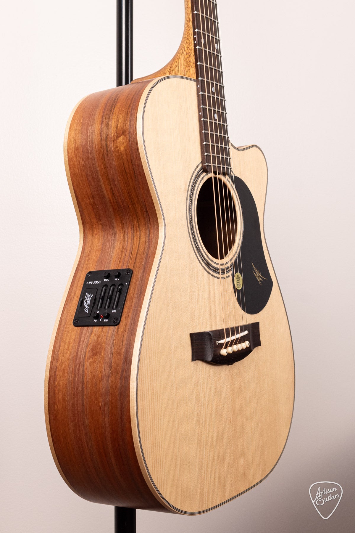 Maton Guitars 808C J.R. Joe Robinson Signature Cutaway - 16800