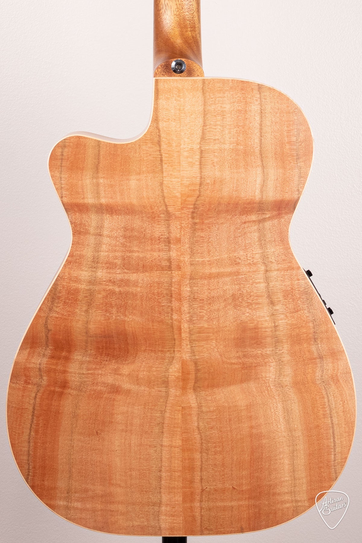 Maton Guitars 808C J.R. Joe Robinson Signature Cutaway - 16652