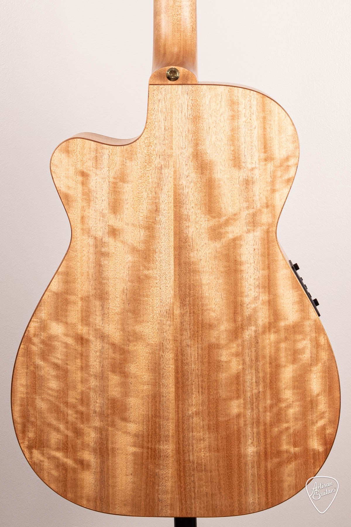 Maton Guitars EBG-808 Mic Fix Cutaway - 16757