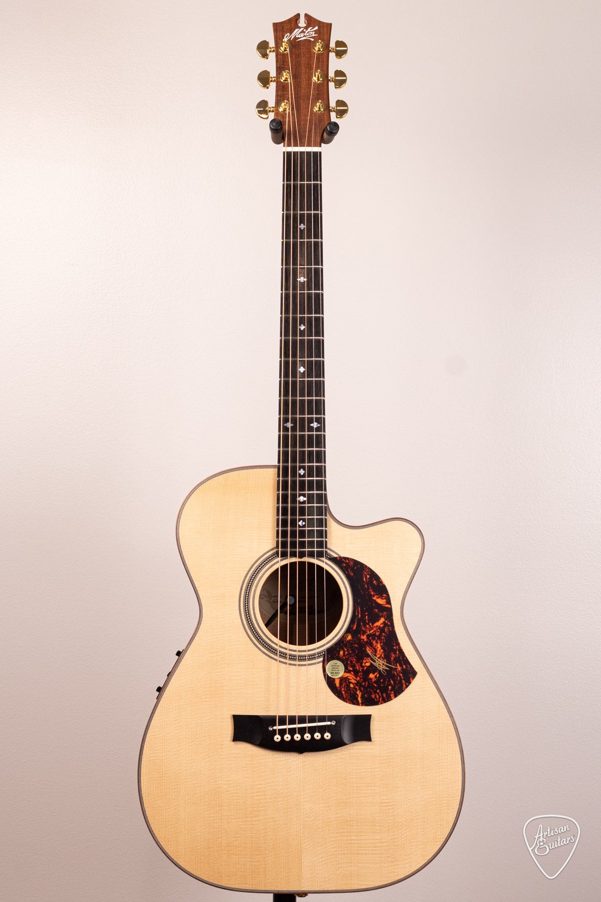 Maton Guitars EBG-808 Mic Fix Cutaway - 16611